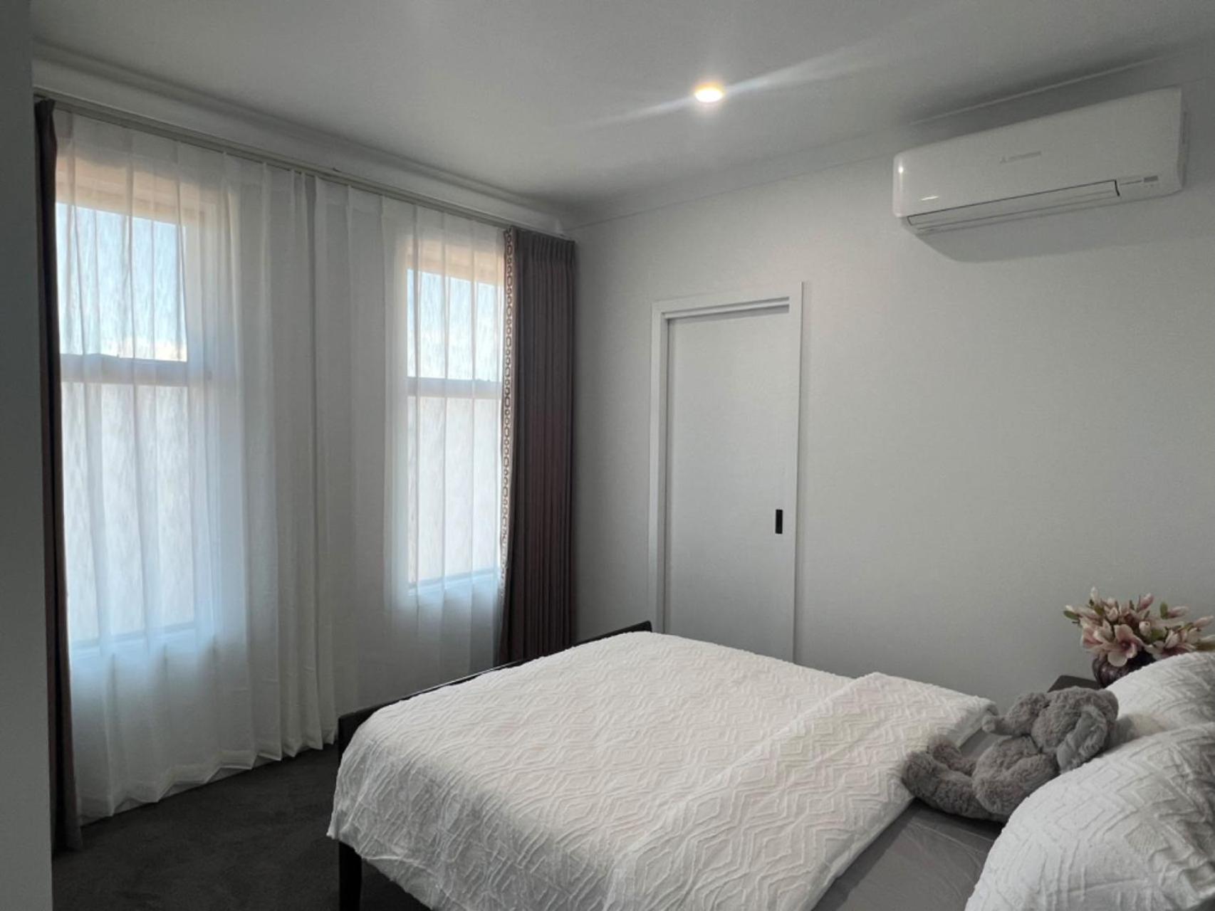 Double Room With Shared Bathroom photo 3