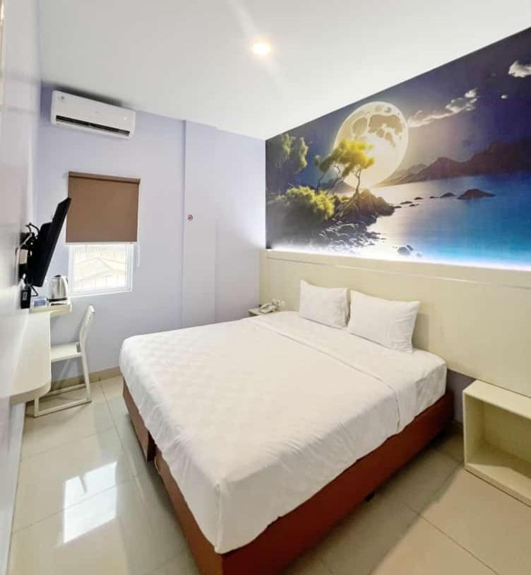Family Room - Photo 1