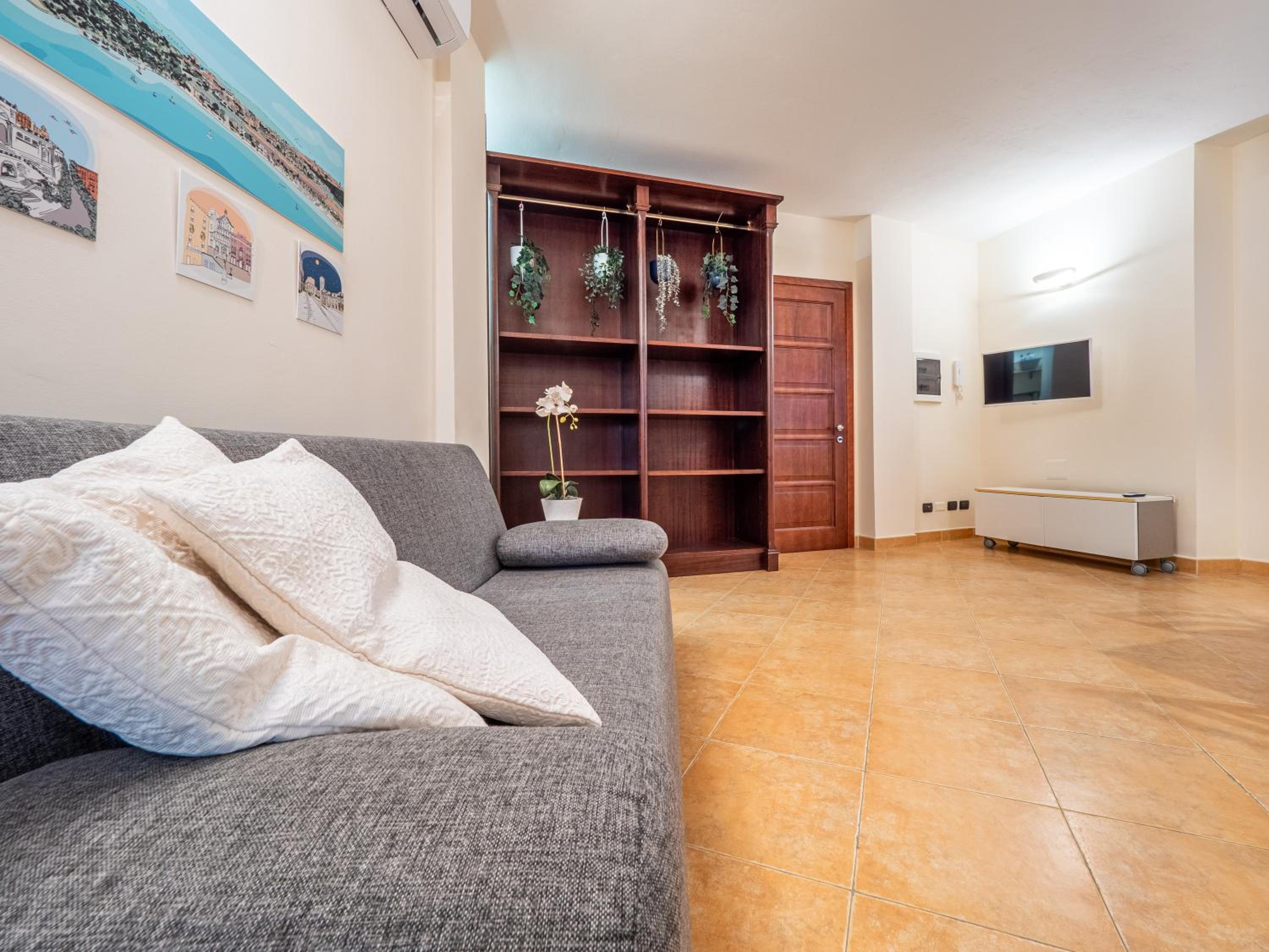 Apartment with Shower