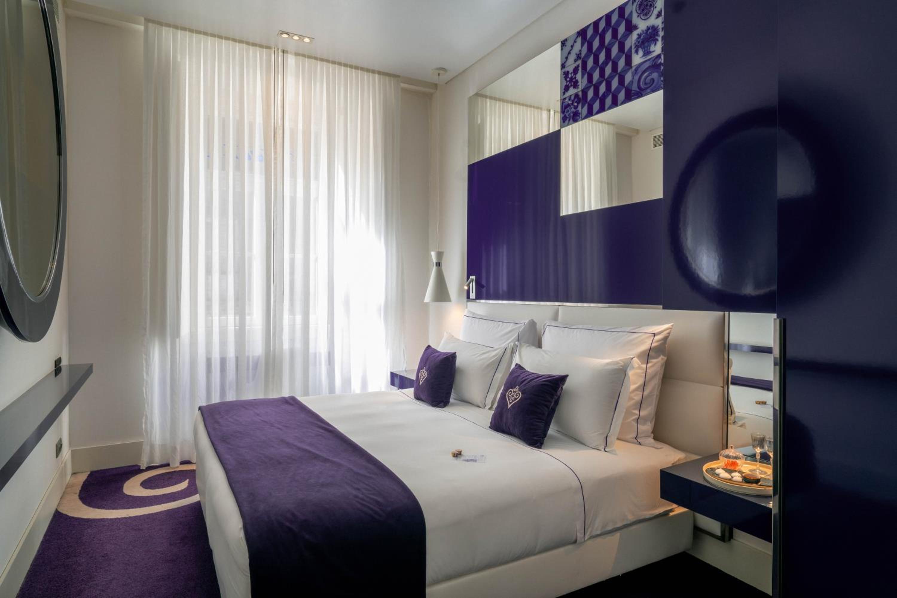 Available room