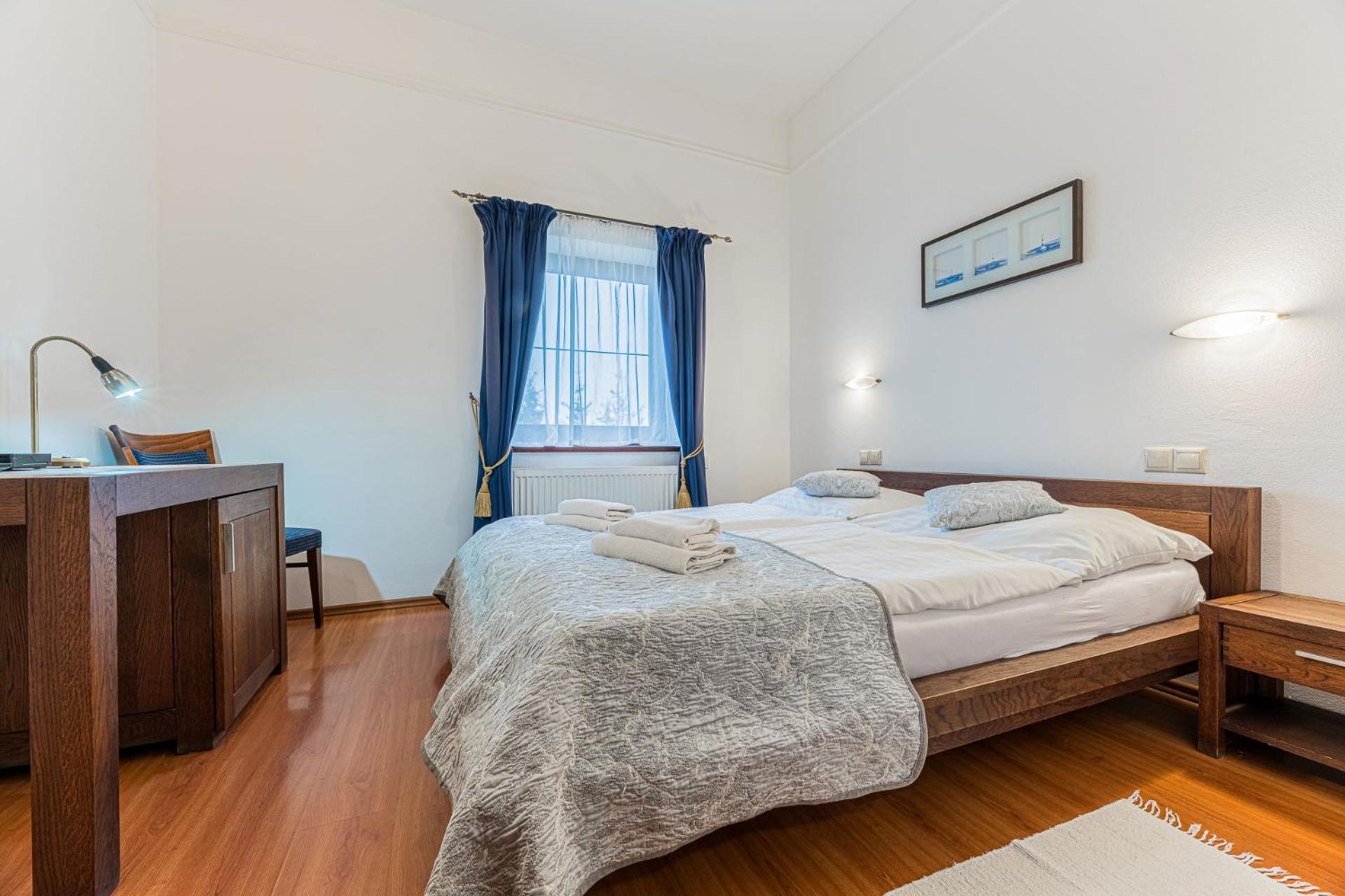 Standard Double or Twin Room photo 1