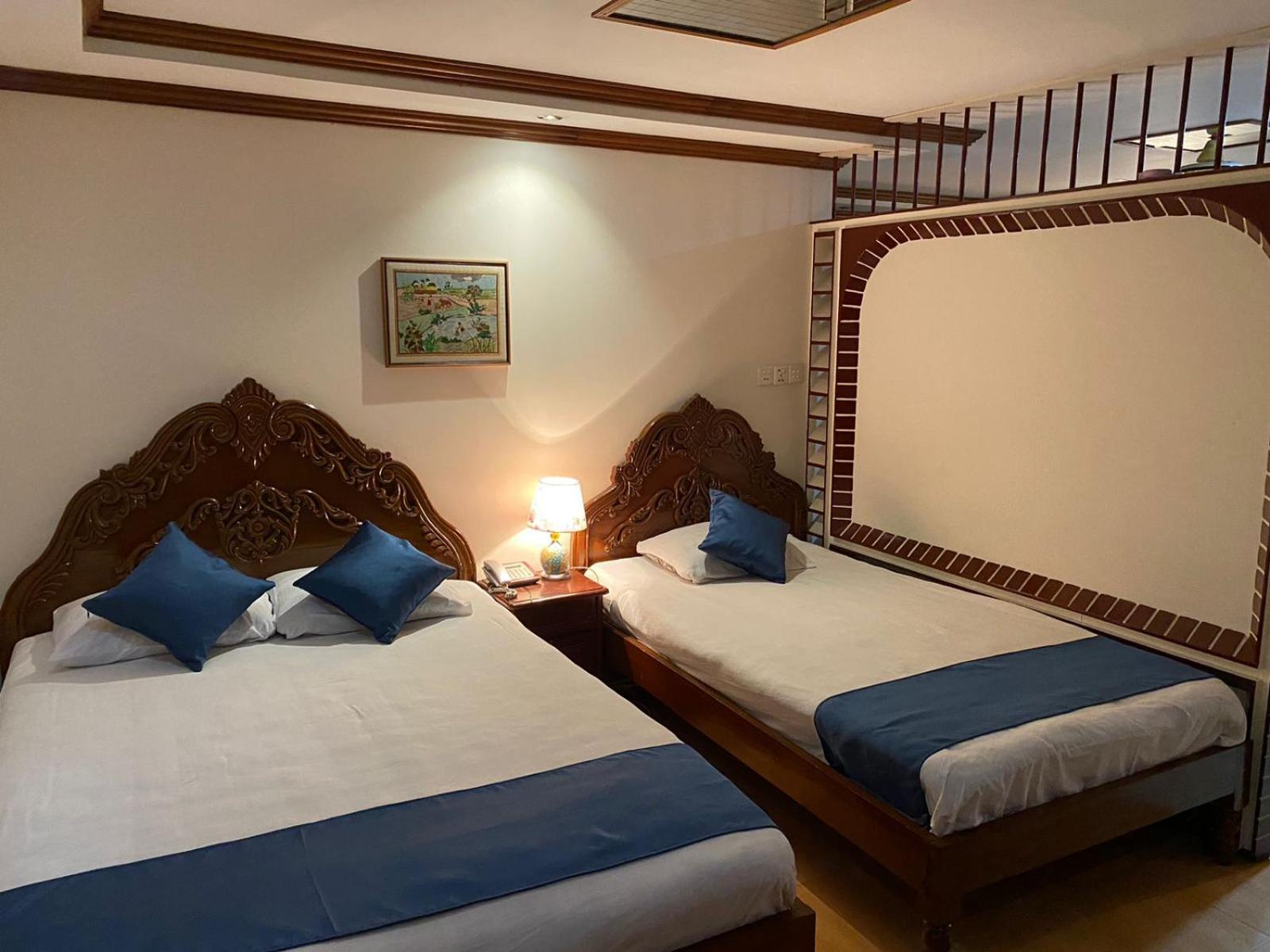 Deluxe Suite
