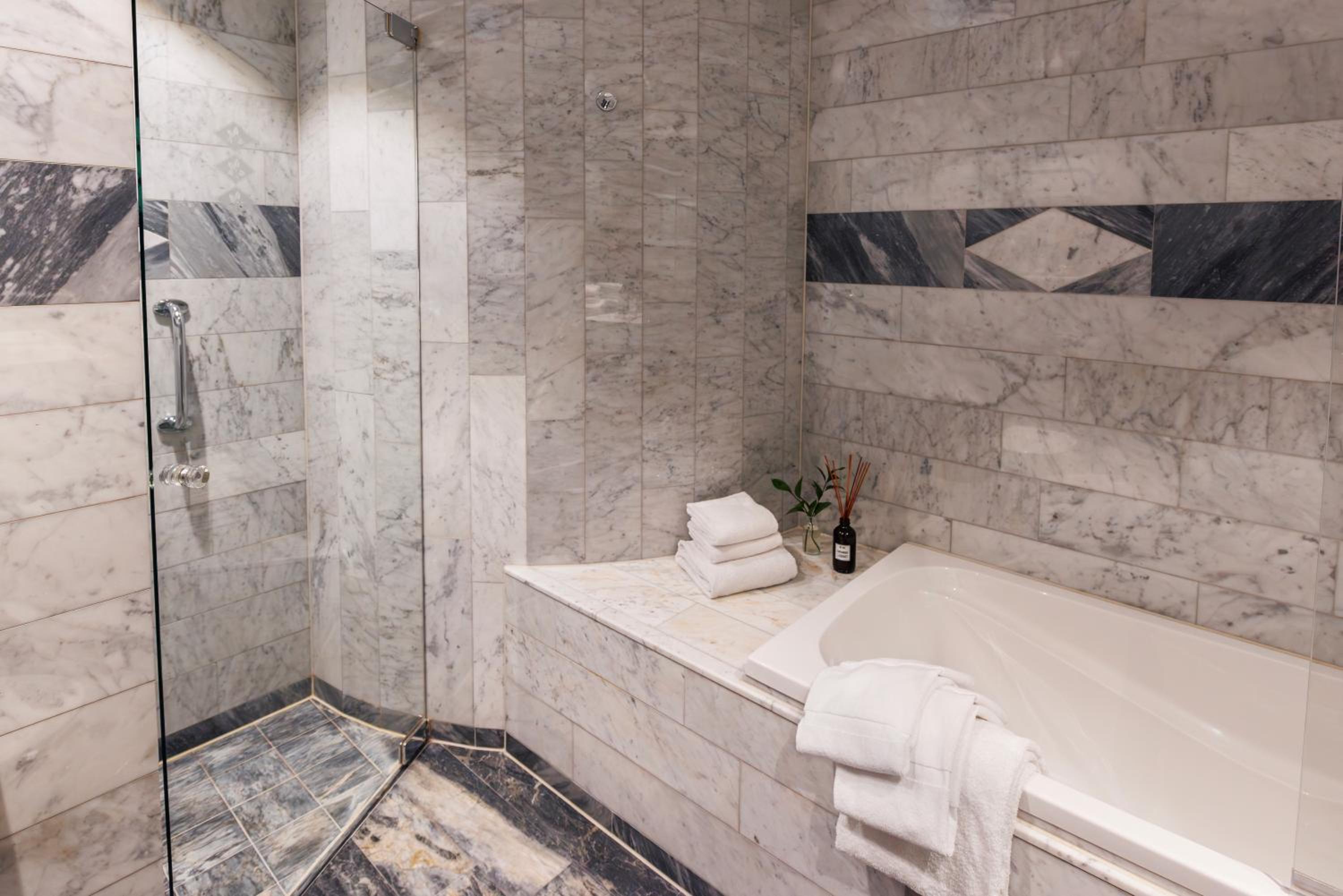 The Davidson Suite - Photo 5
