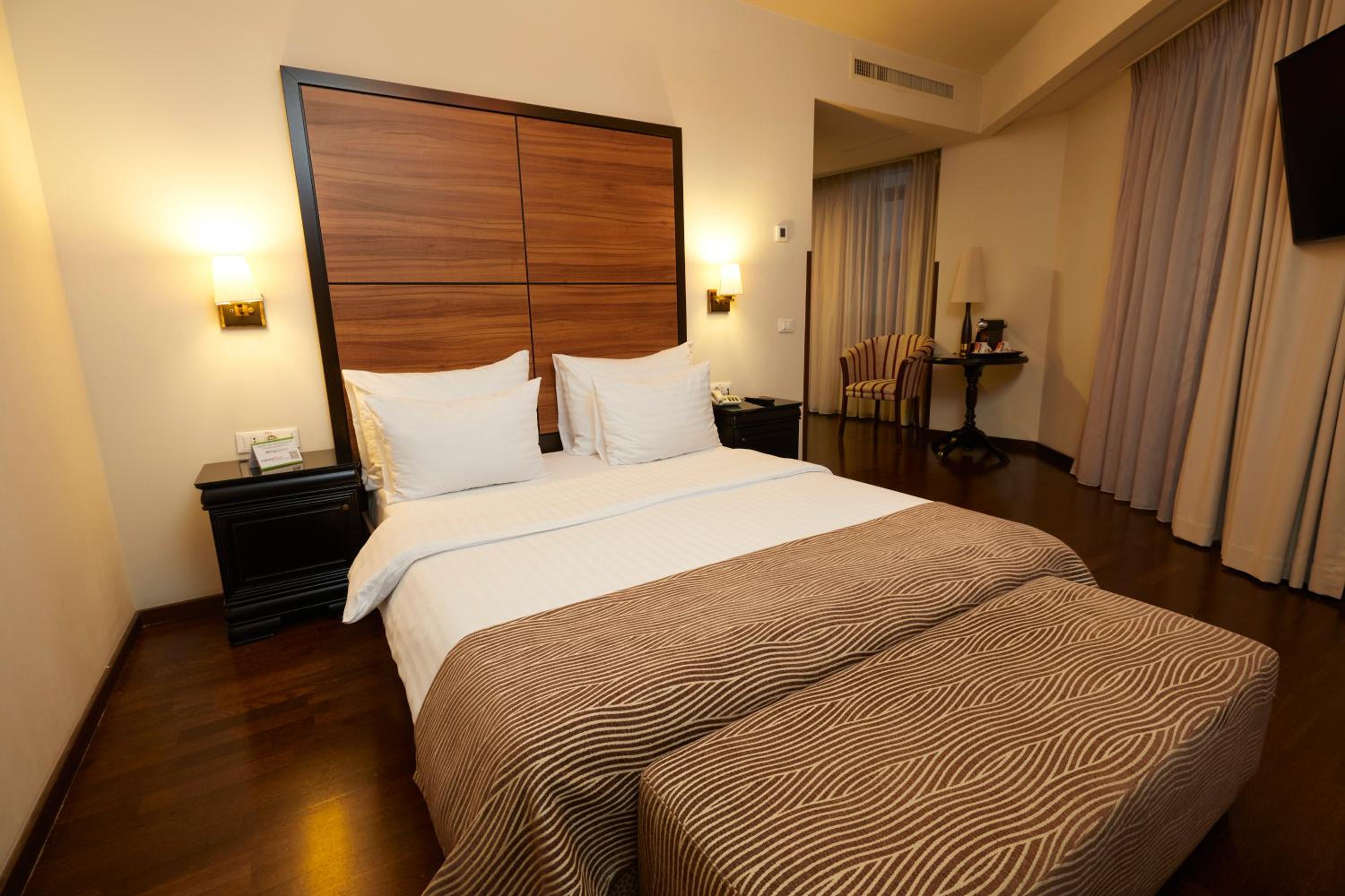 Deluxe Queen Room photo 3