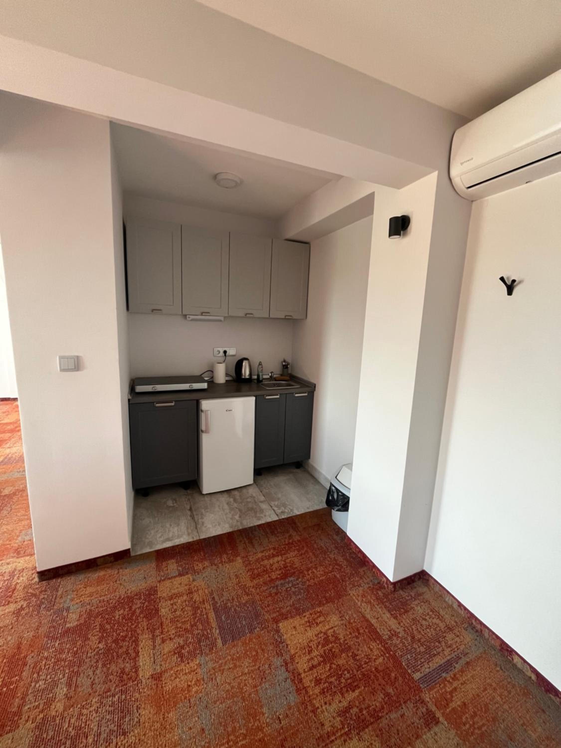 Apartment - Photo 3