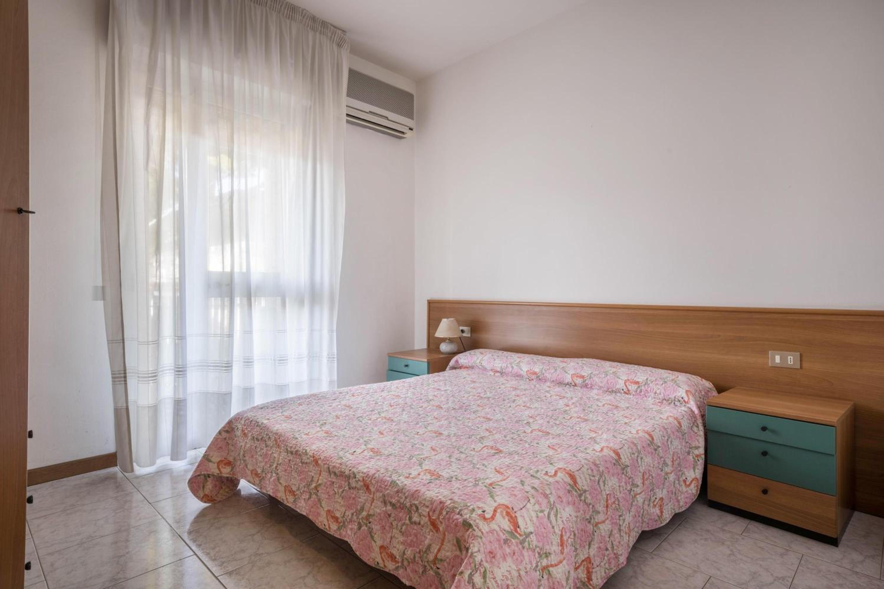 Two-Bedroom Deluxe Apartment with Garden View