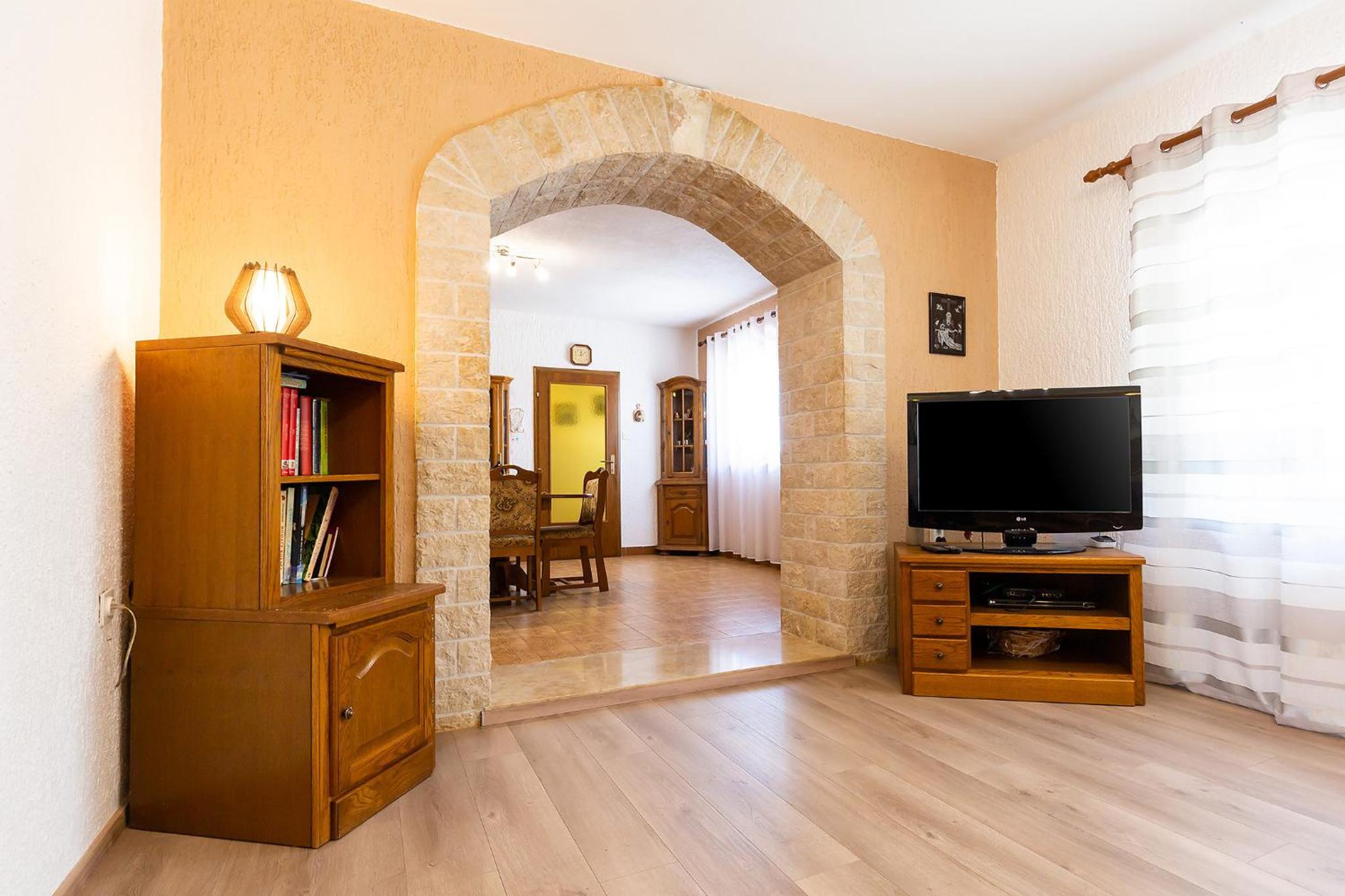 Apartment photo 3