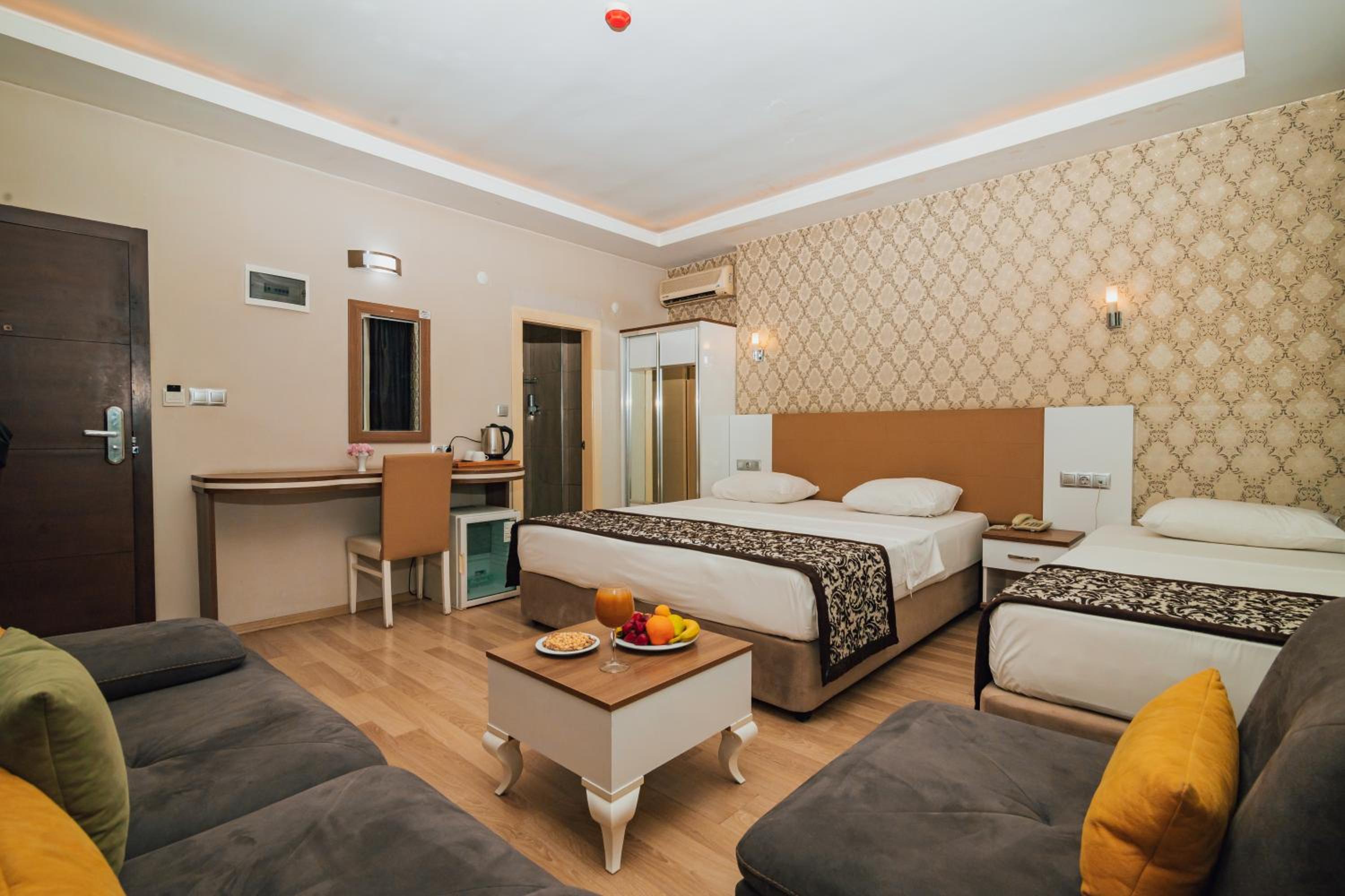 Standard Triple Room photo 1