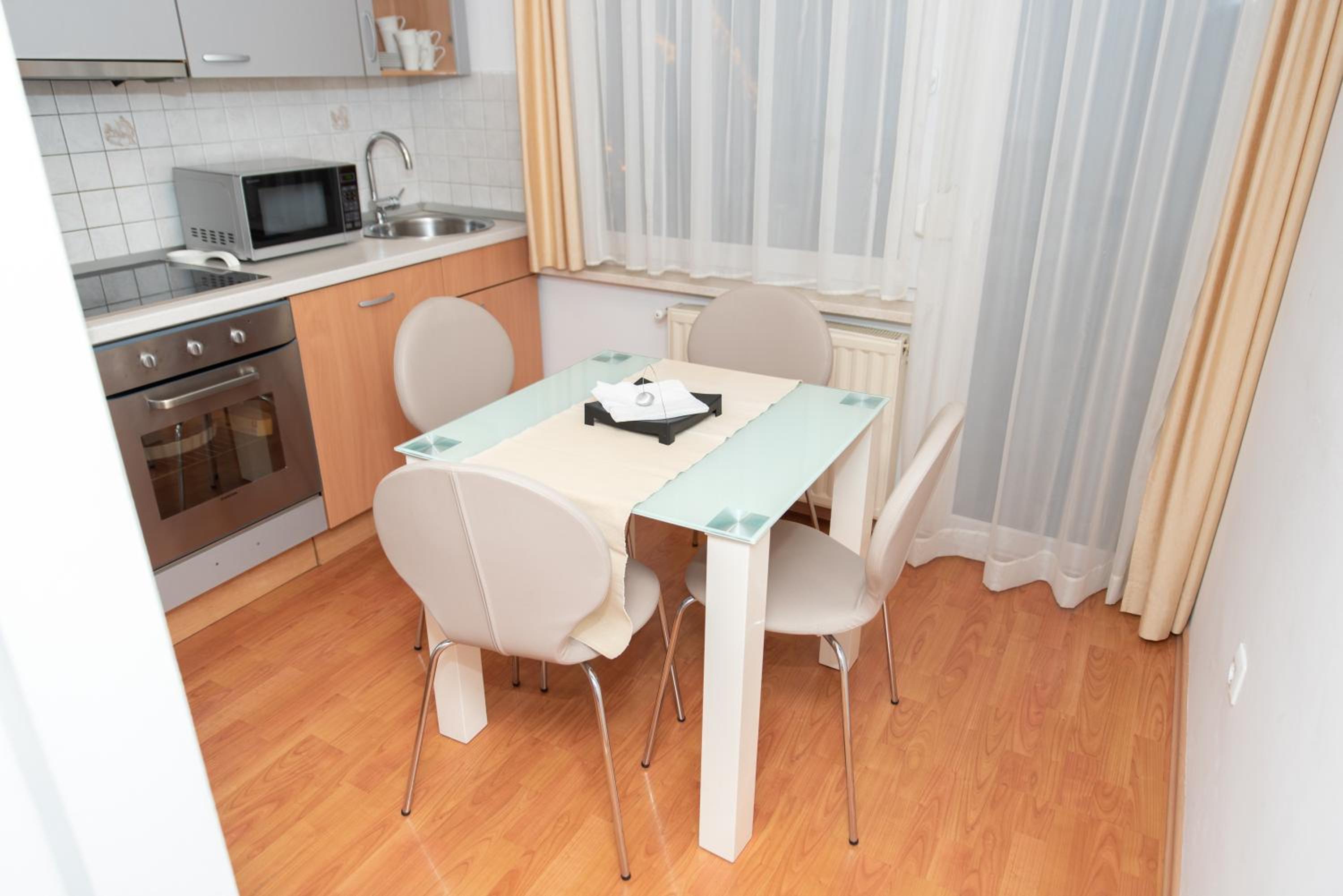 Apartment - Photo 22