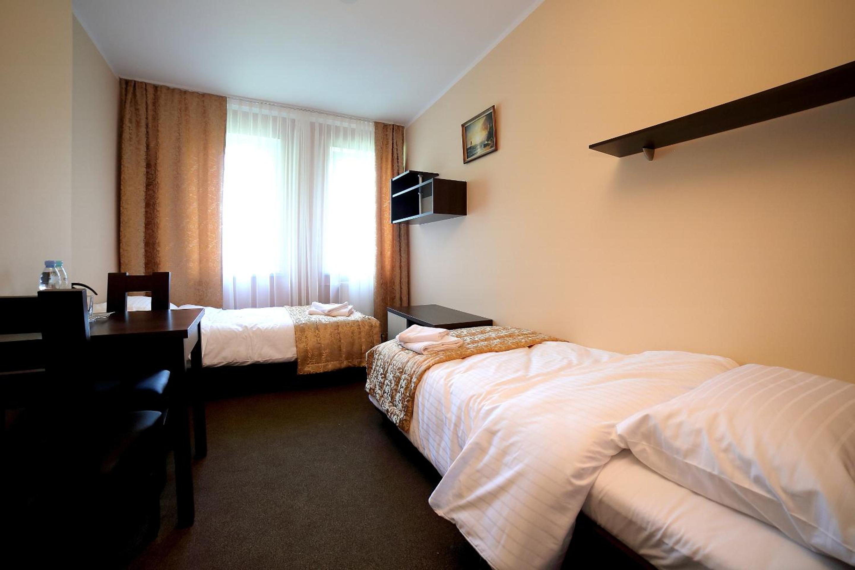 Standard Double Room with Shared Bathroom photo 3