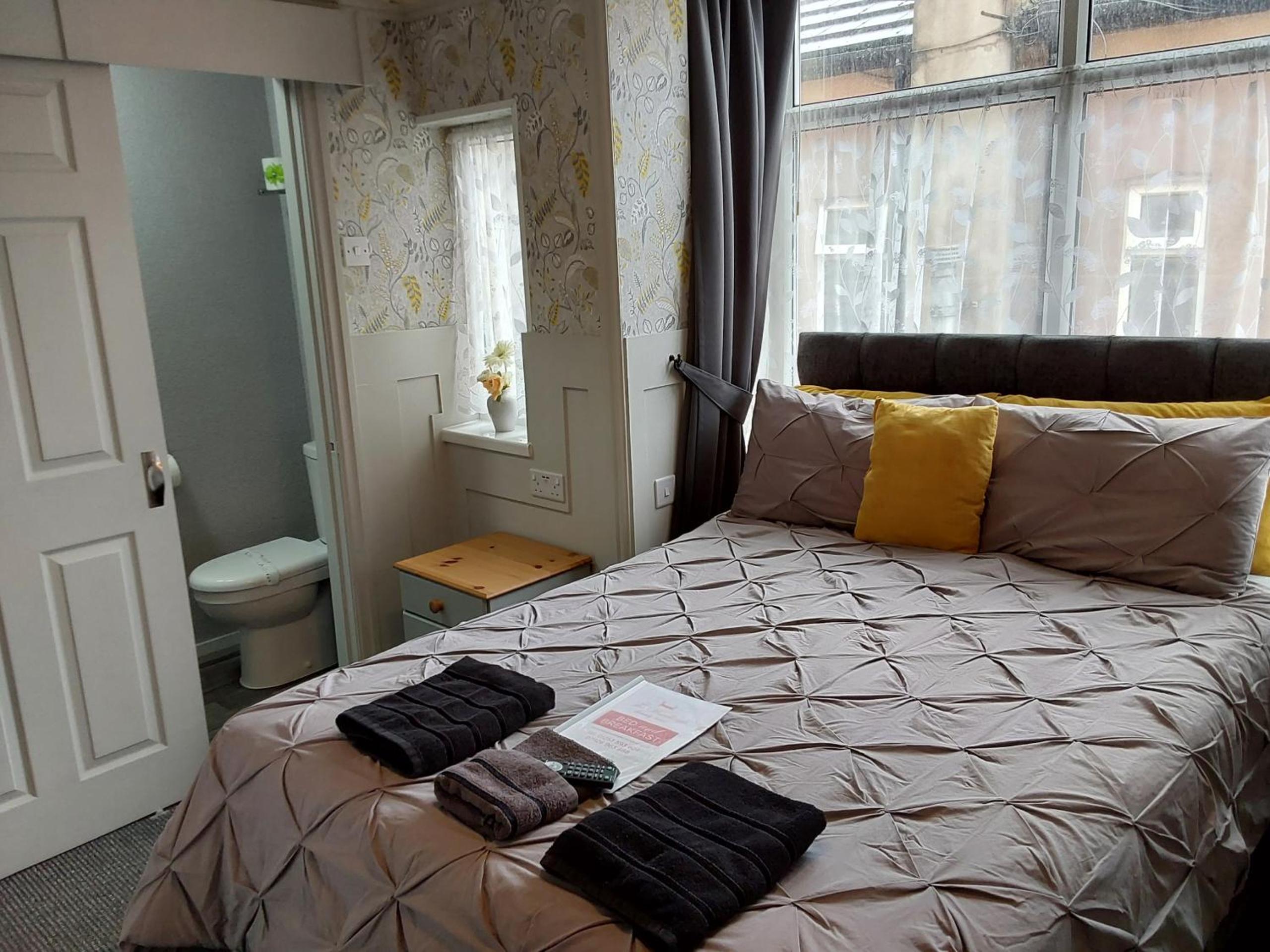 Standard Double Room - Photo 1
