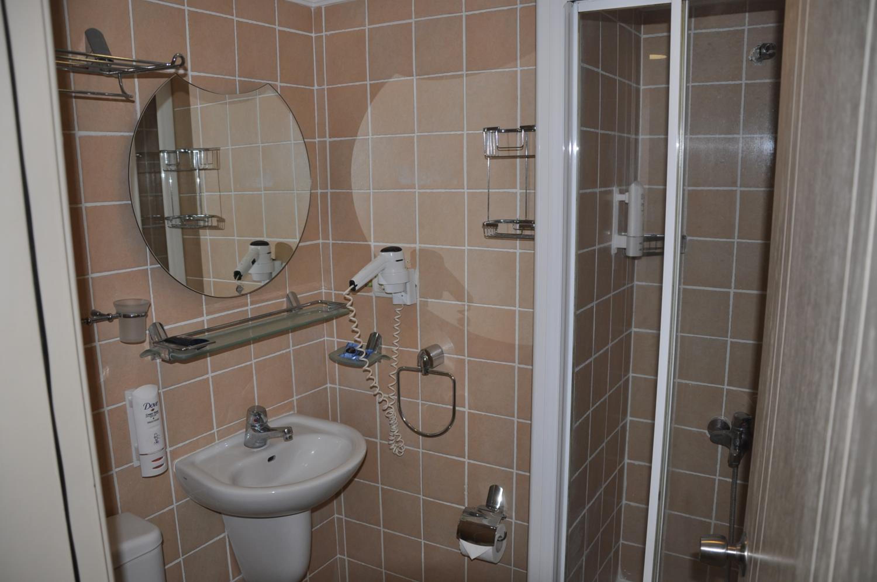 Standard Triple Room photo 3
