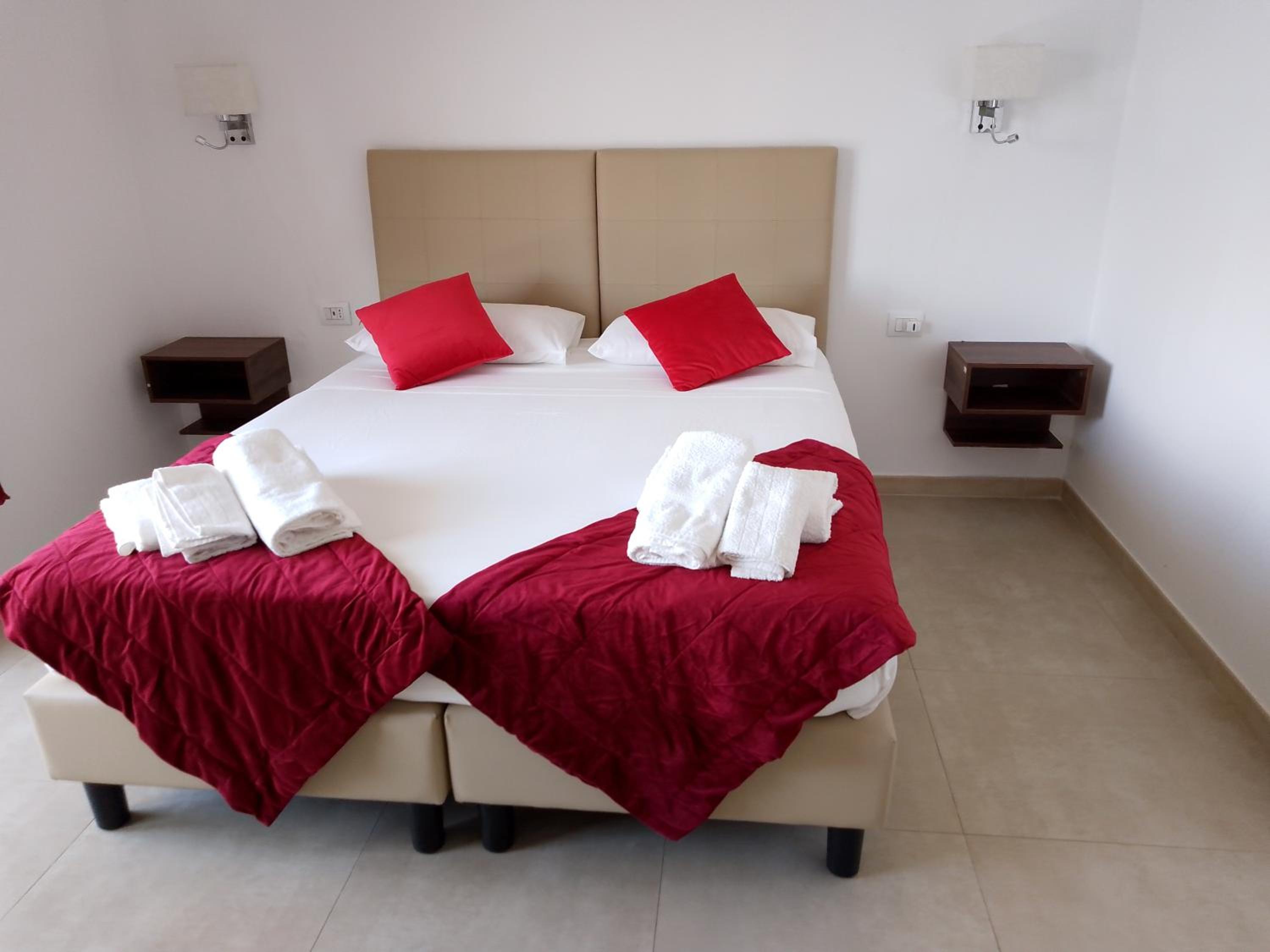 Large Double or Twin Room
