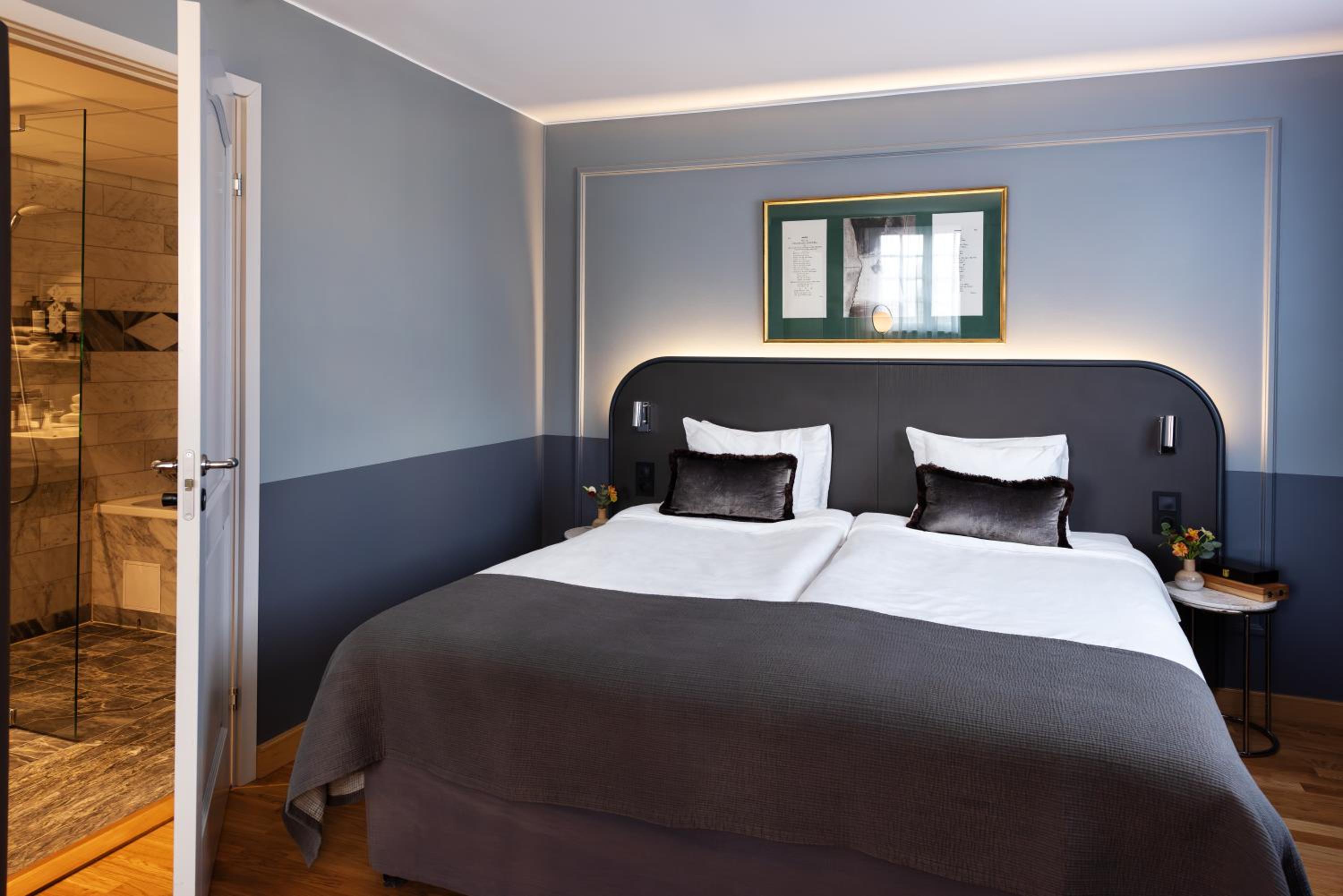 Superior Corner Room - Photo 3