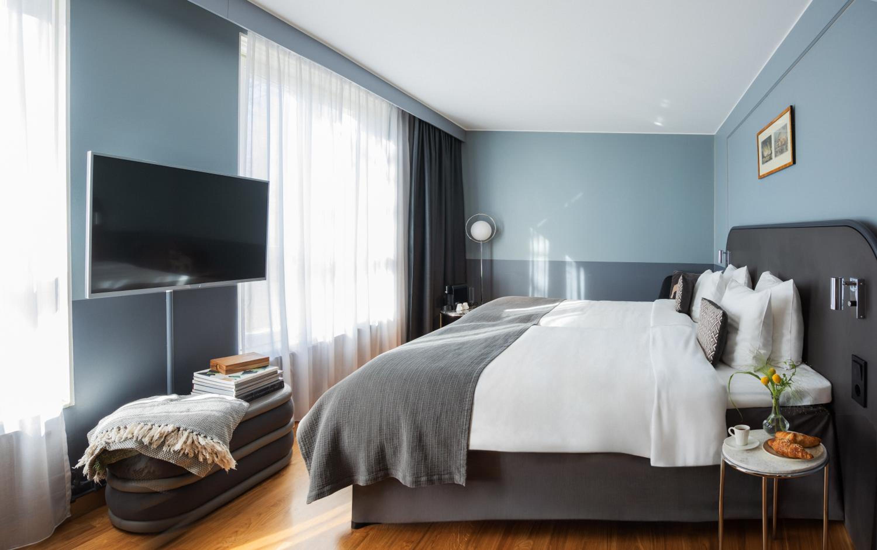 Superior Room with Garden View - Photo 2