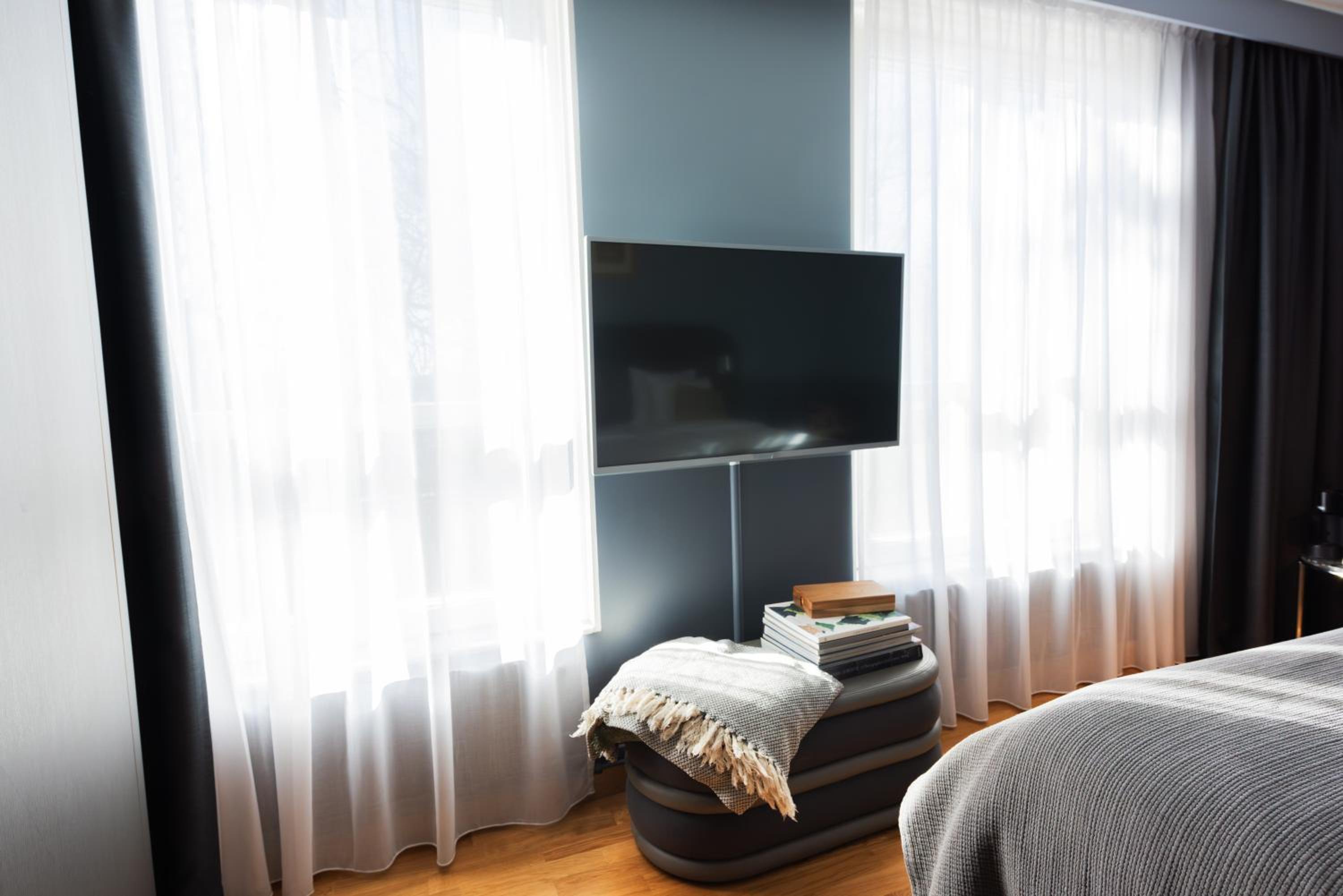 Superior Room with Garden View - Photo 4