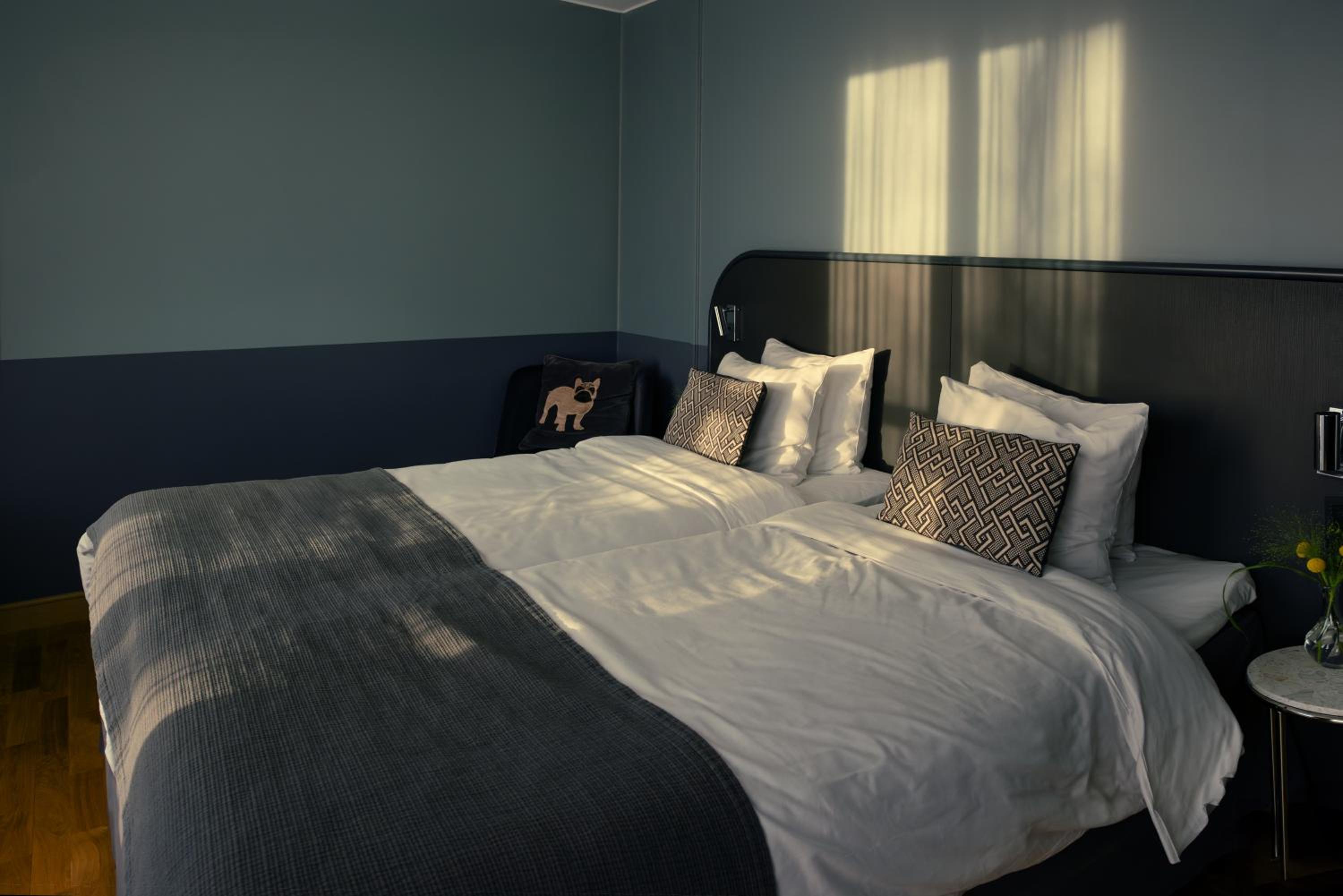 Superior Room with Garden View - Photo 3