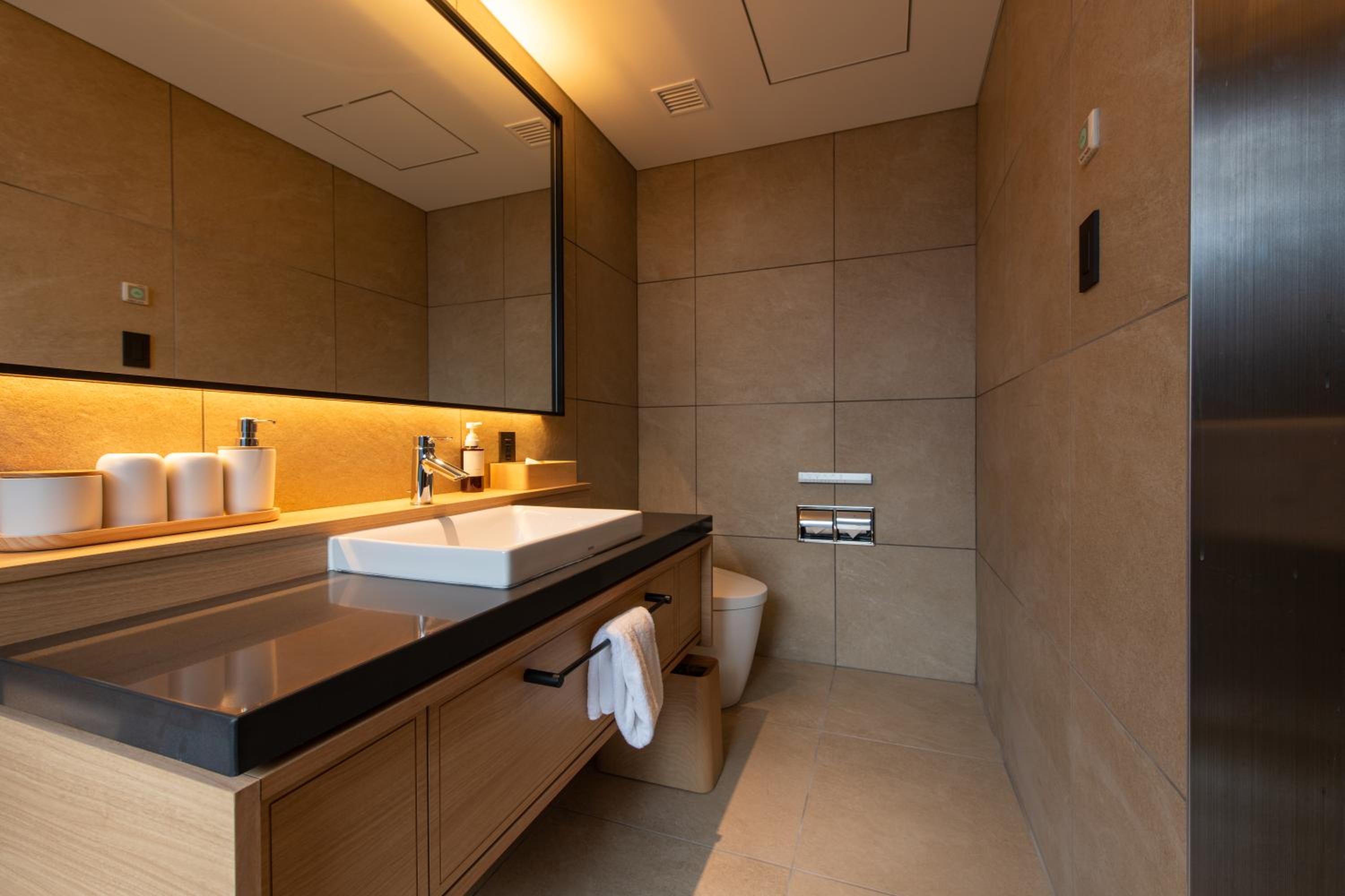2 Bedroom Residence with Onsen (Restricted View) photo 3