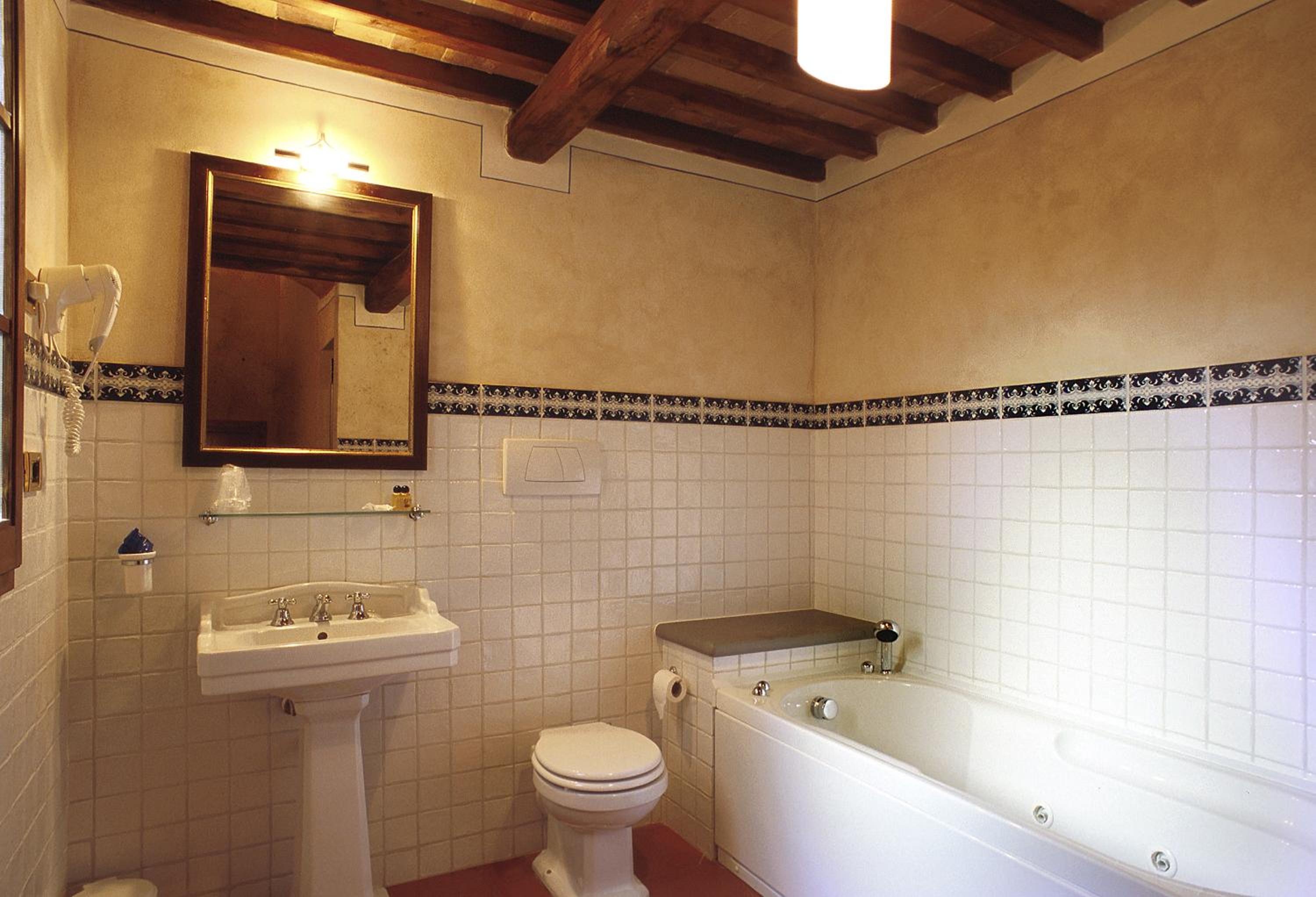 Quadruple Room - Photo 4