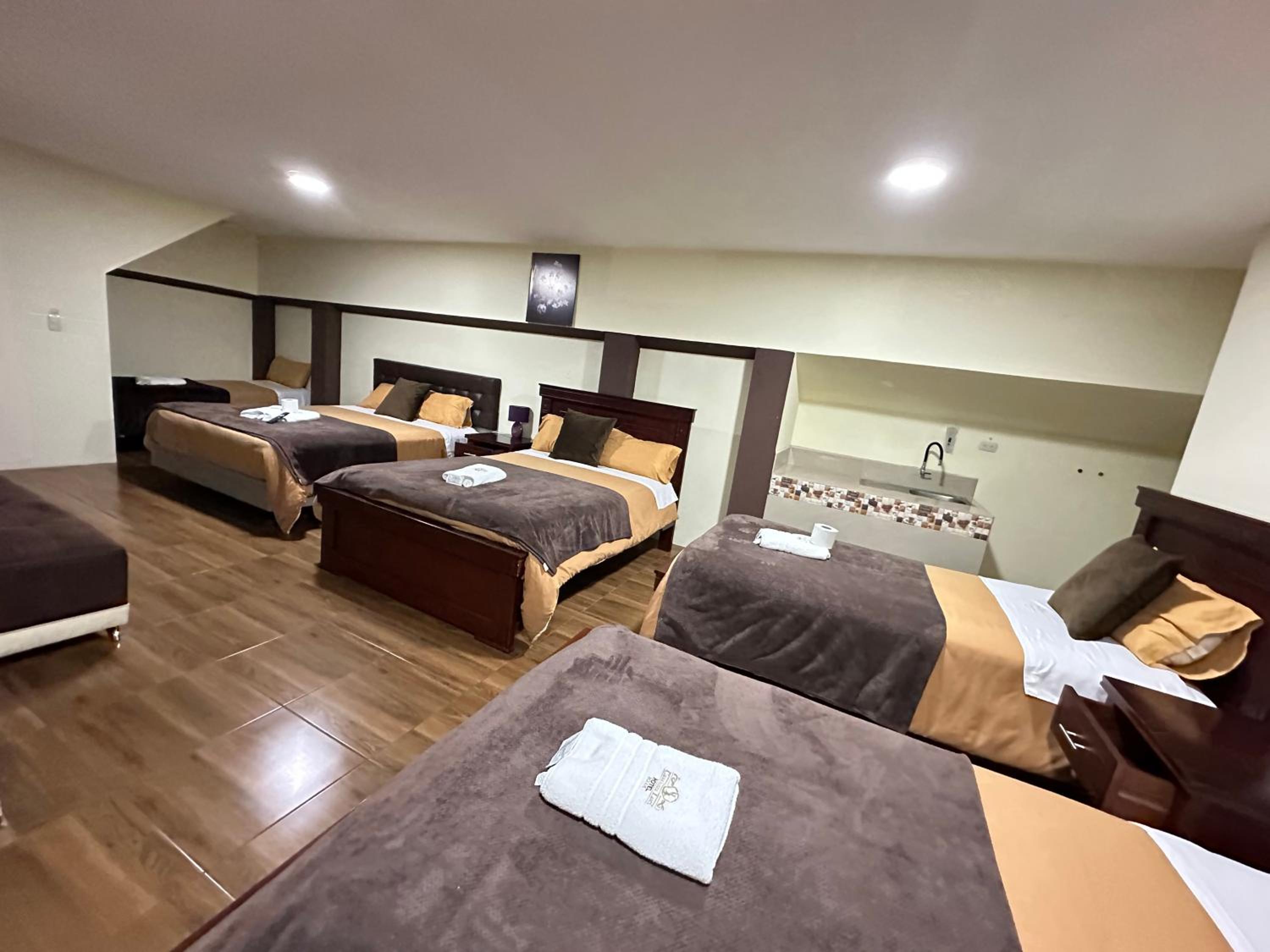 Superior Queen Room with Two Queen Beds photo 1