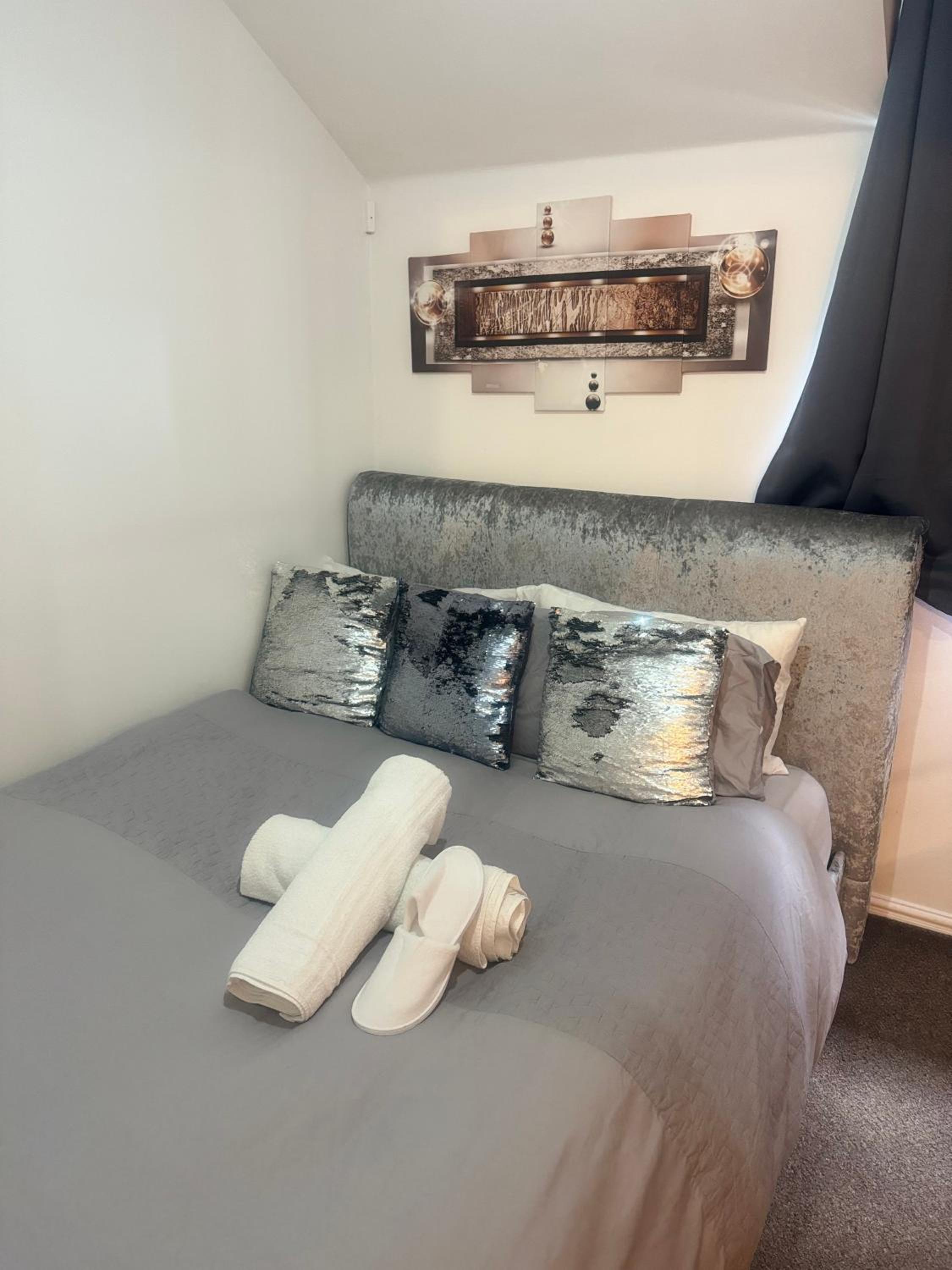 Double Room With Private Bathroom