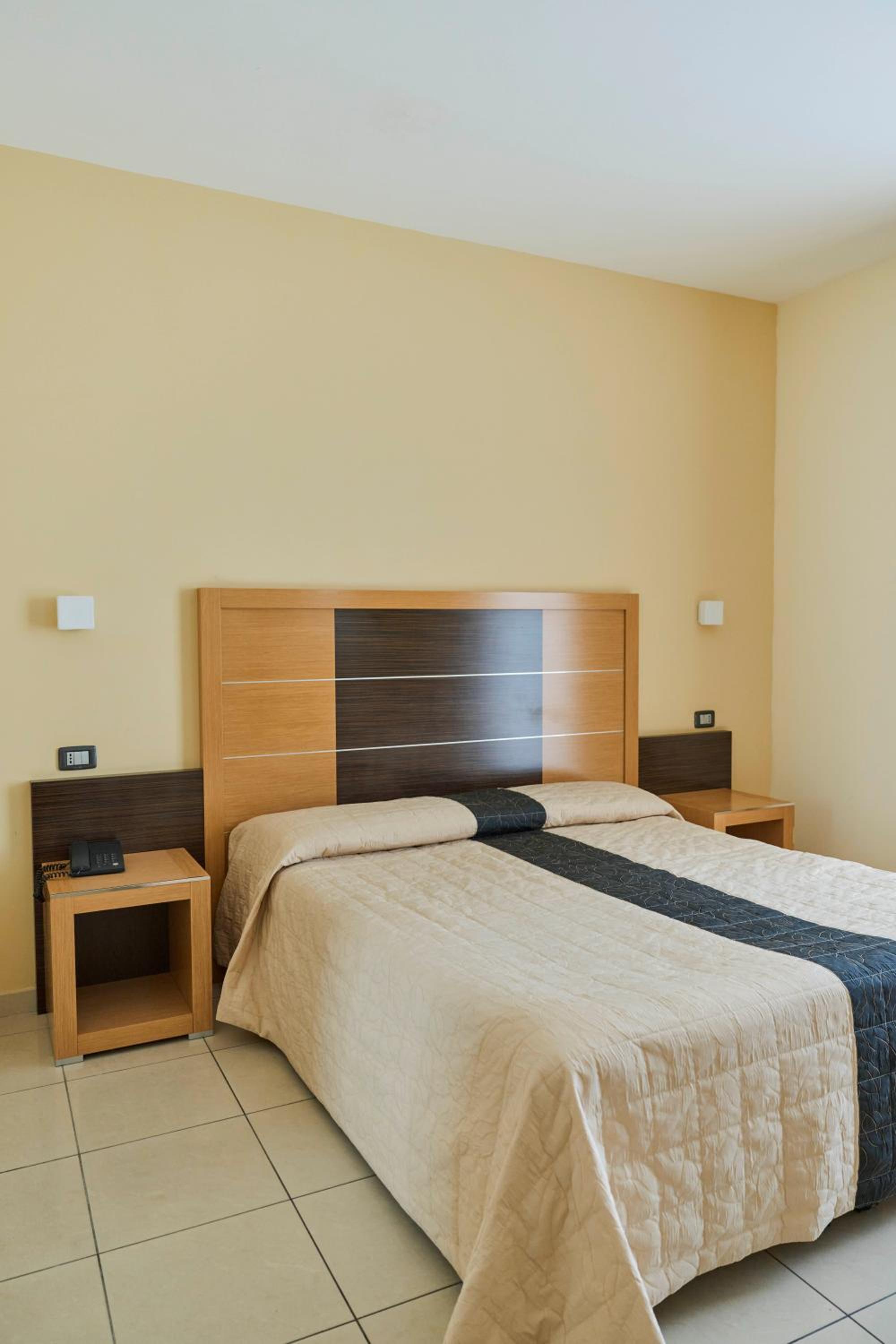 Triple Room with Garden View