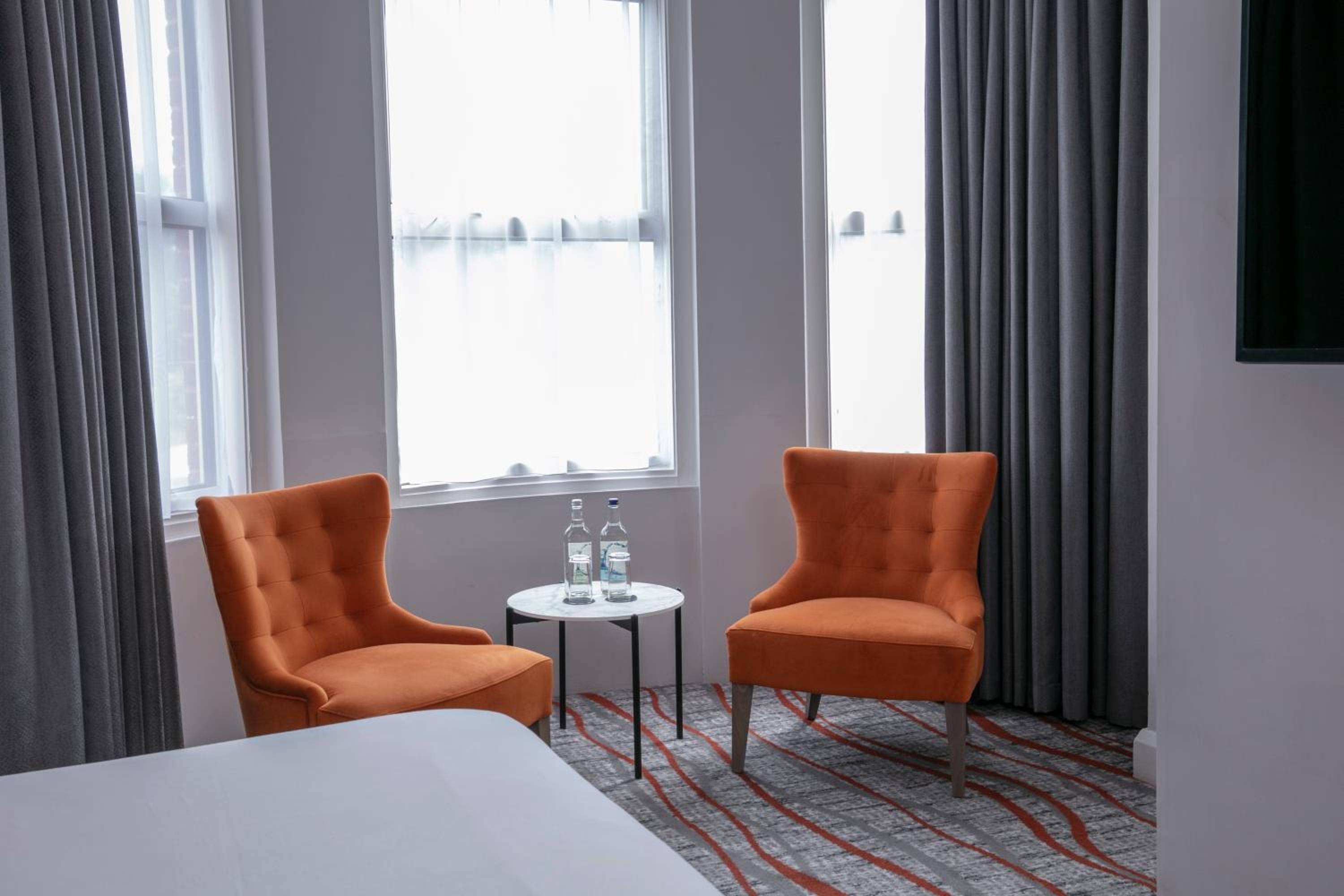 Deluxe Double Room - Photo 10