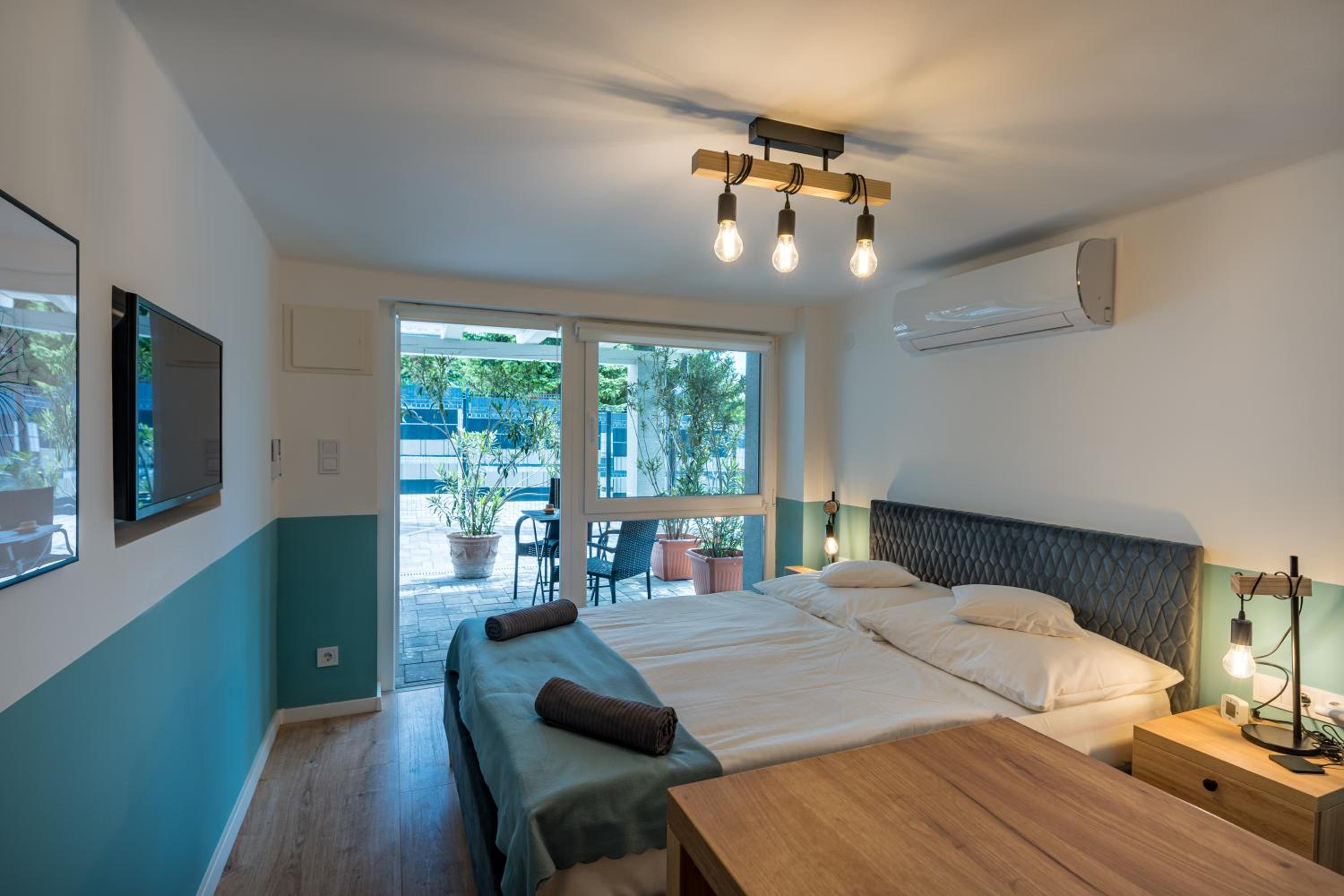 Studio Apartment