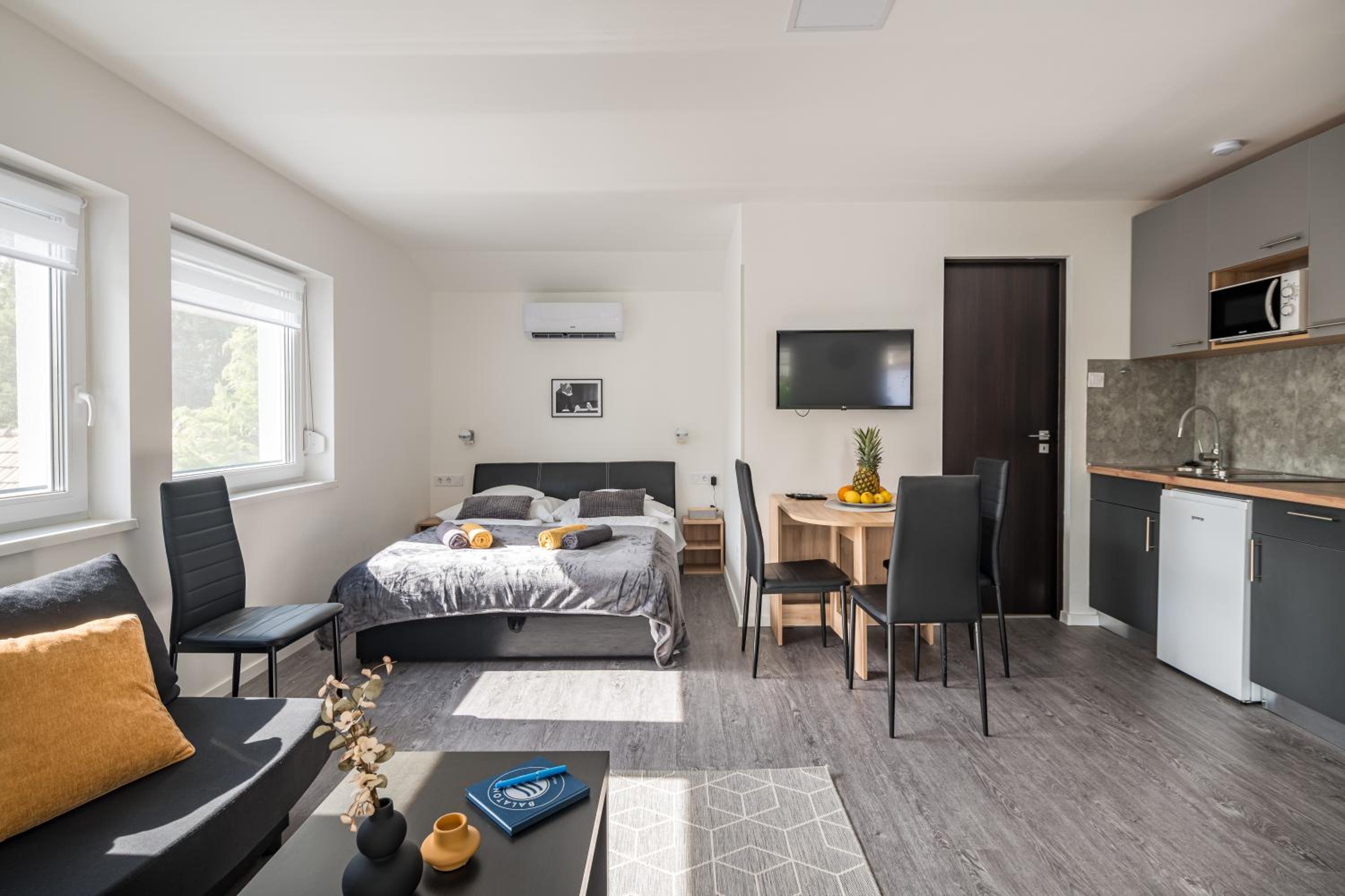 Superior Apartment with Balcony