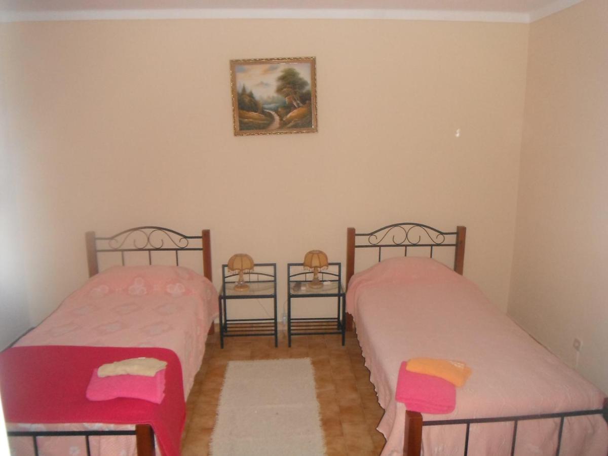 Double Room - Photo 7