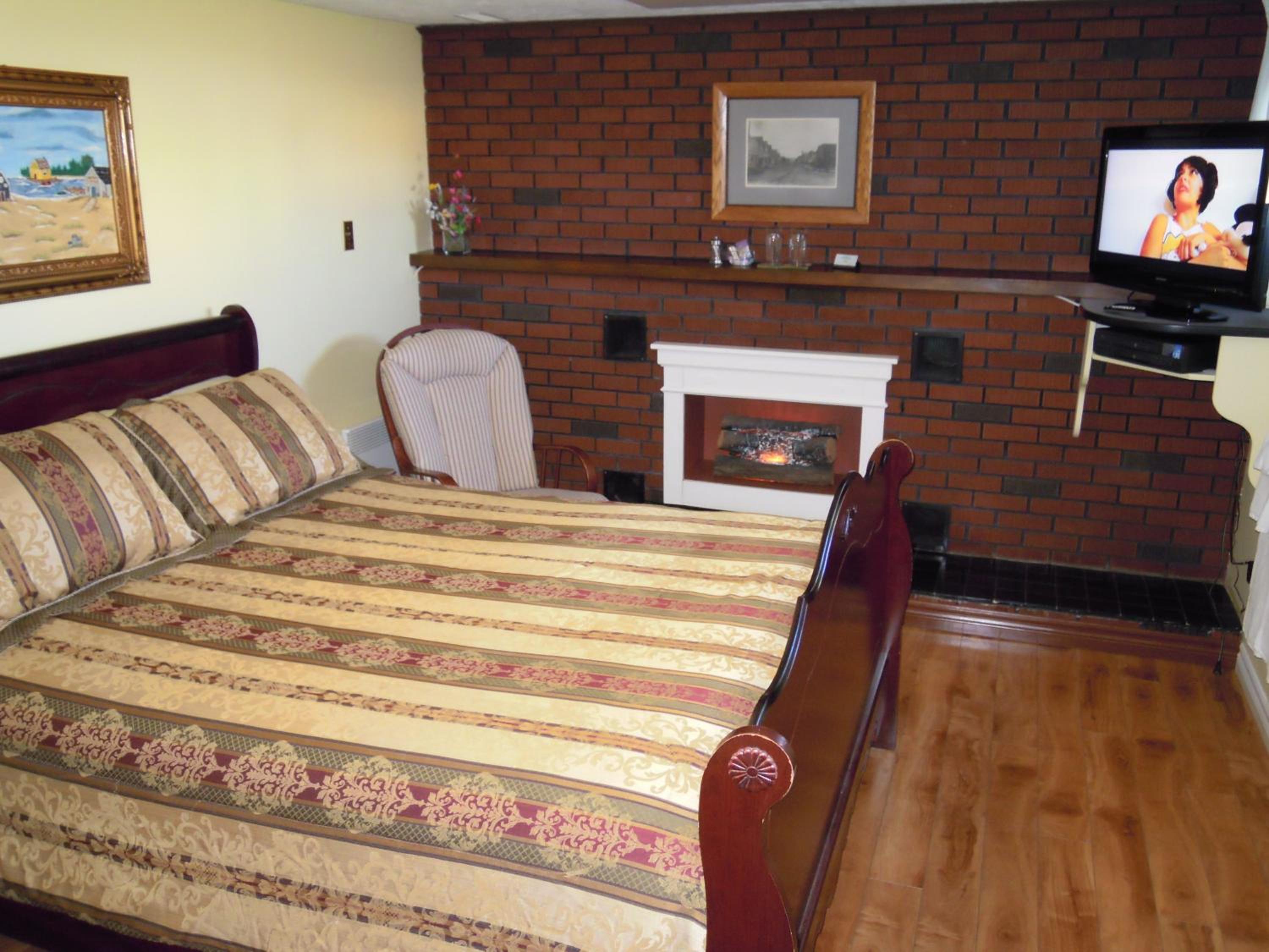 Queen Room