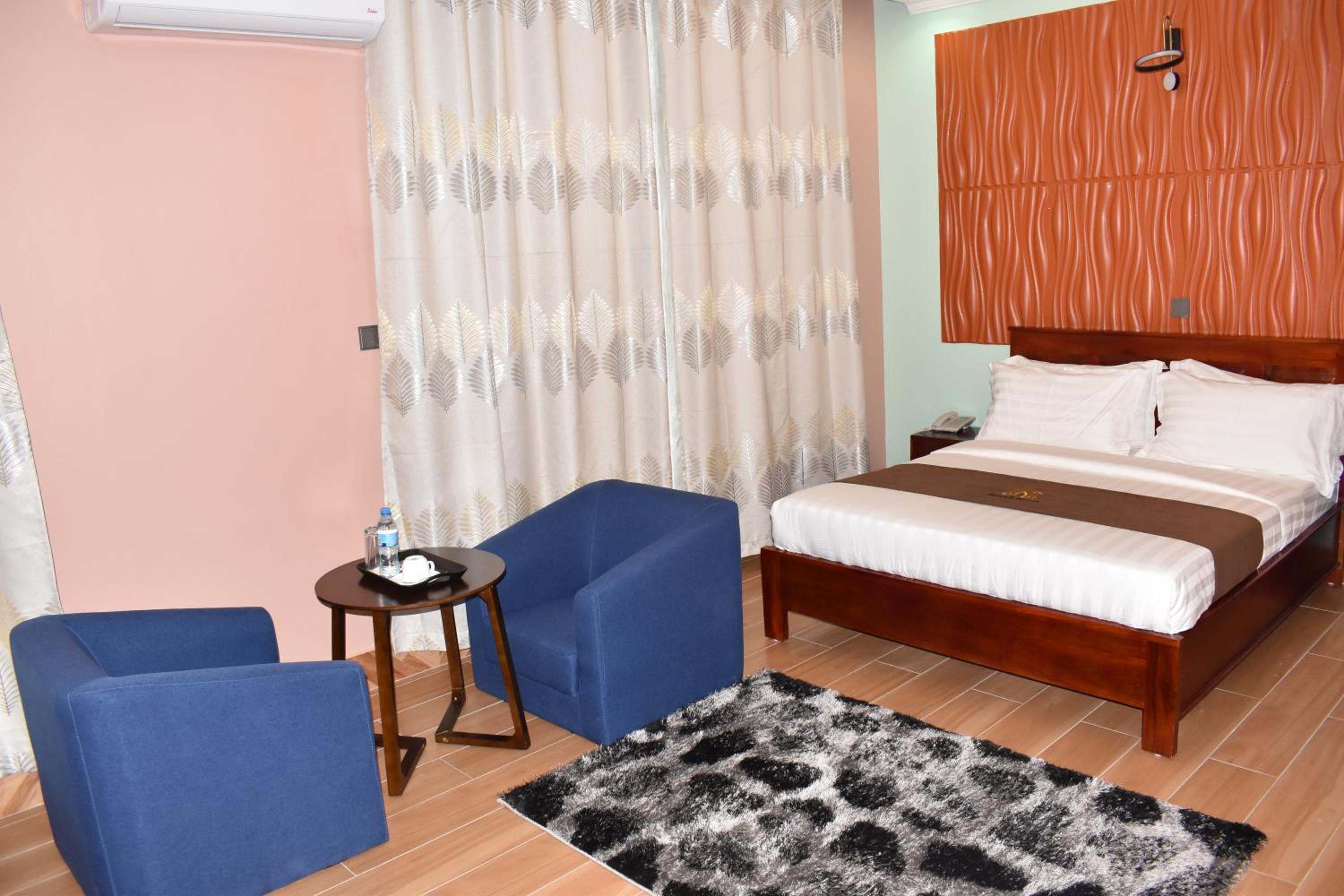 Deluxe Single Room photo 3