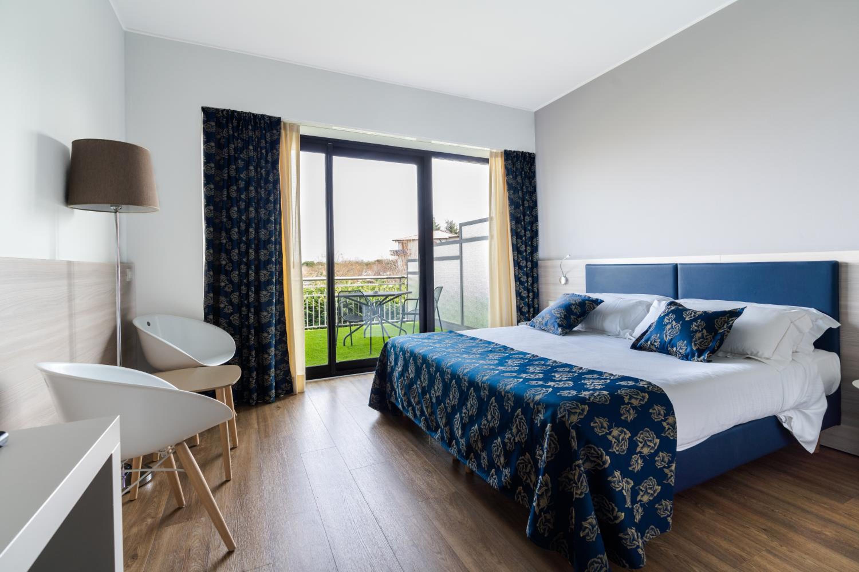 Superior Double Room - Photo 1
