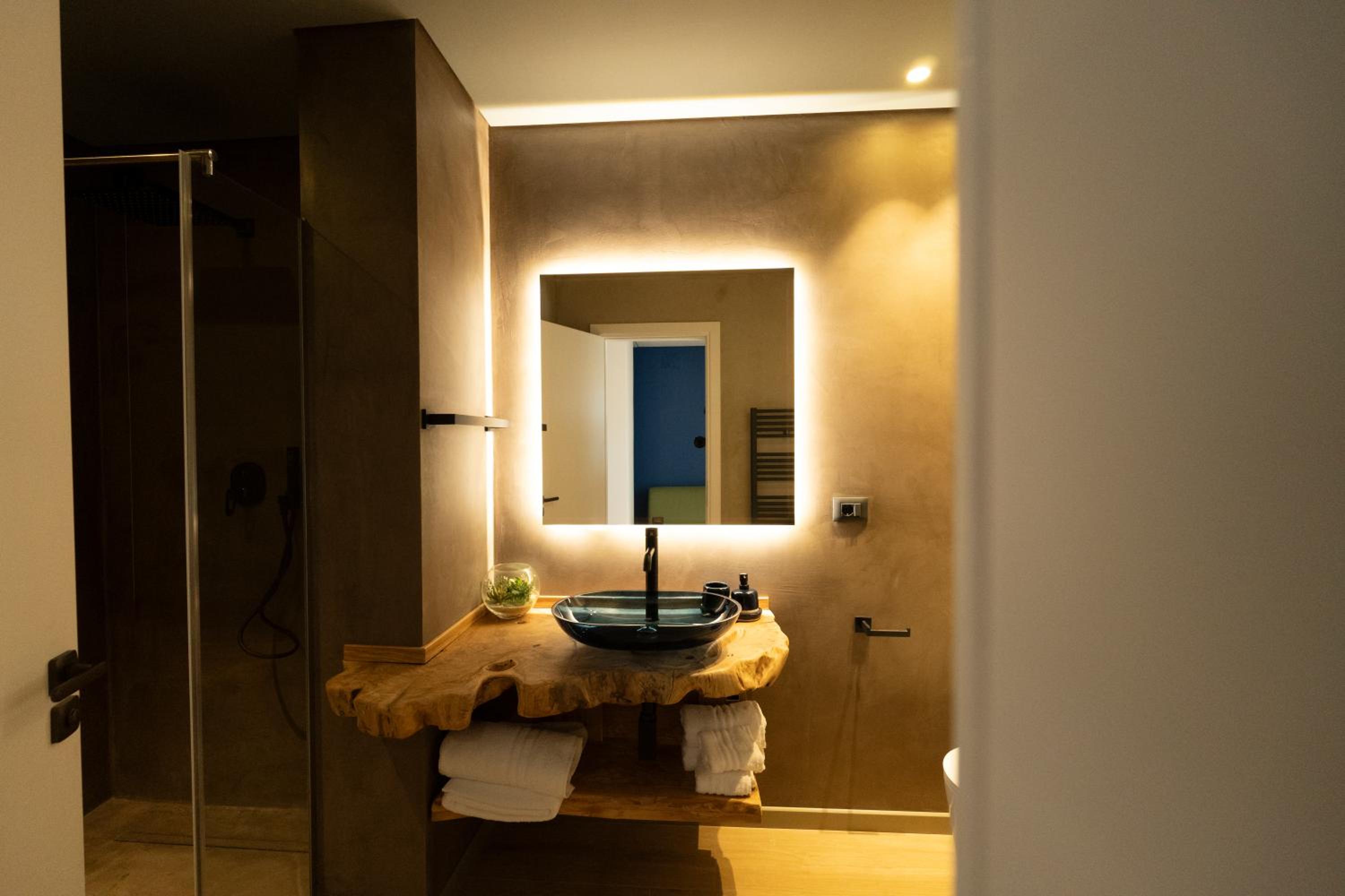 Family Room - Photo 5