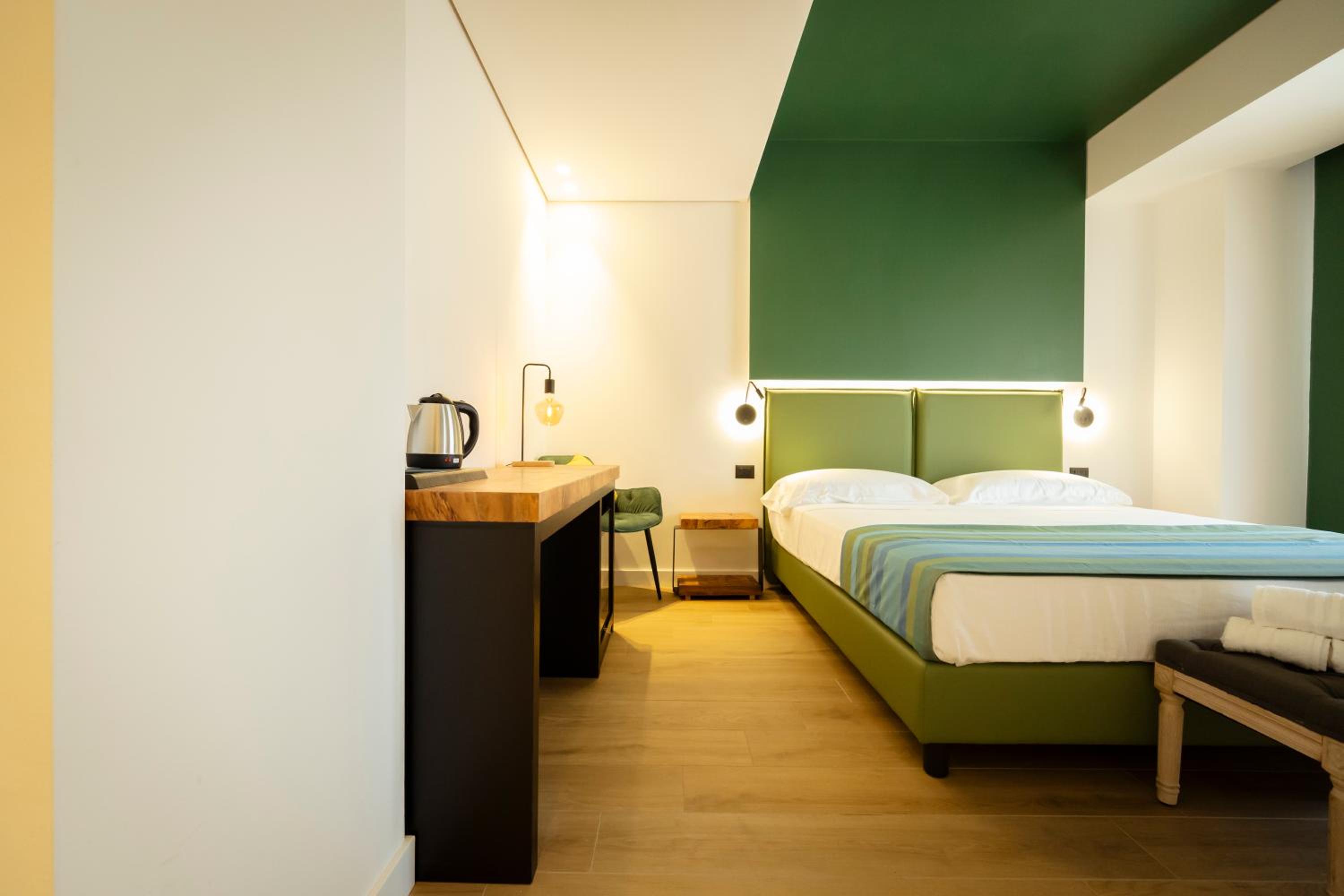 Double Room with Terrace - Photo 3
