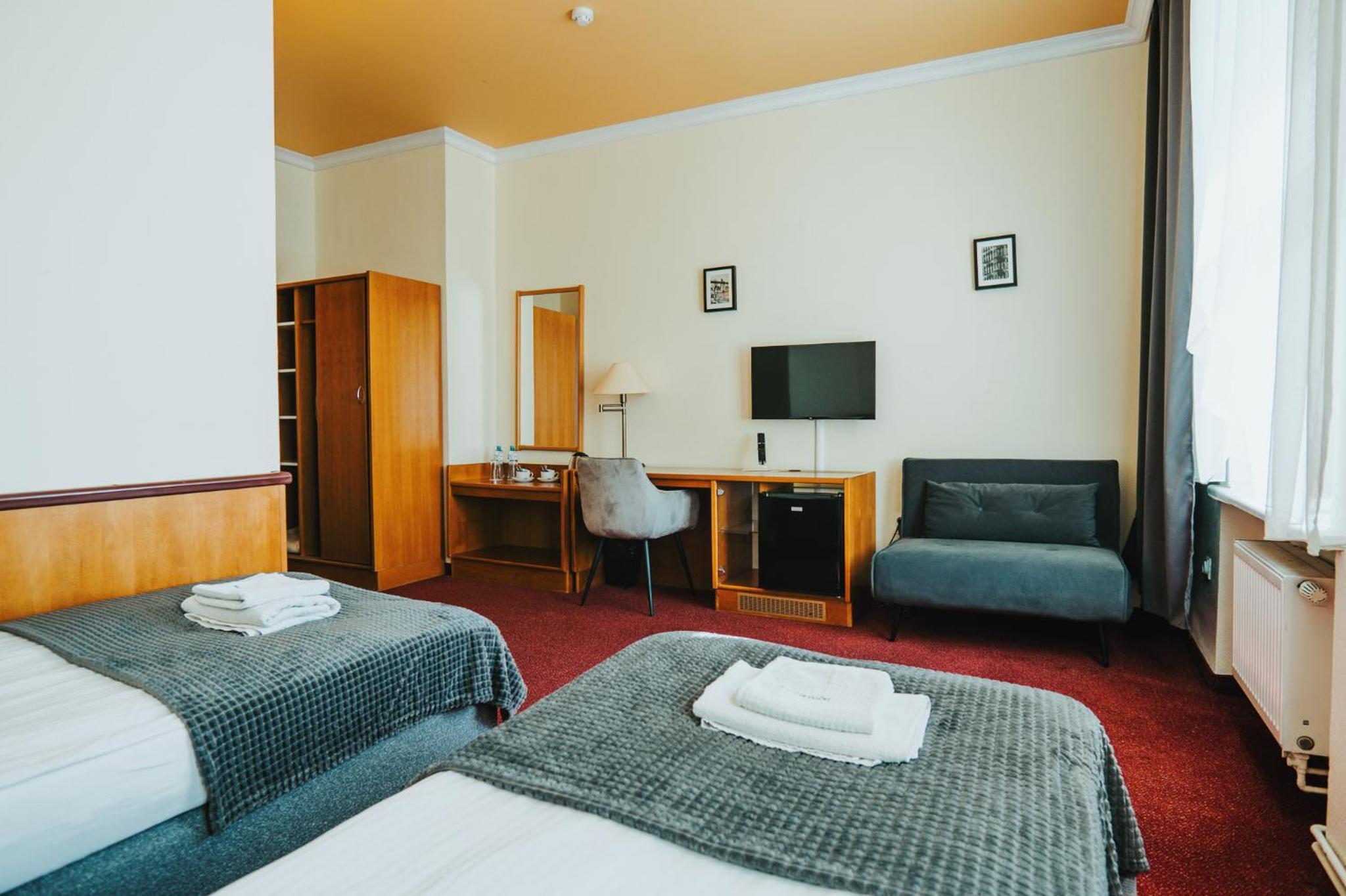 Double Room - Disability Access - Photo 2