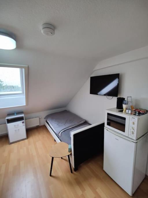 One-Bedroom Apartment photo 2