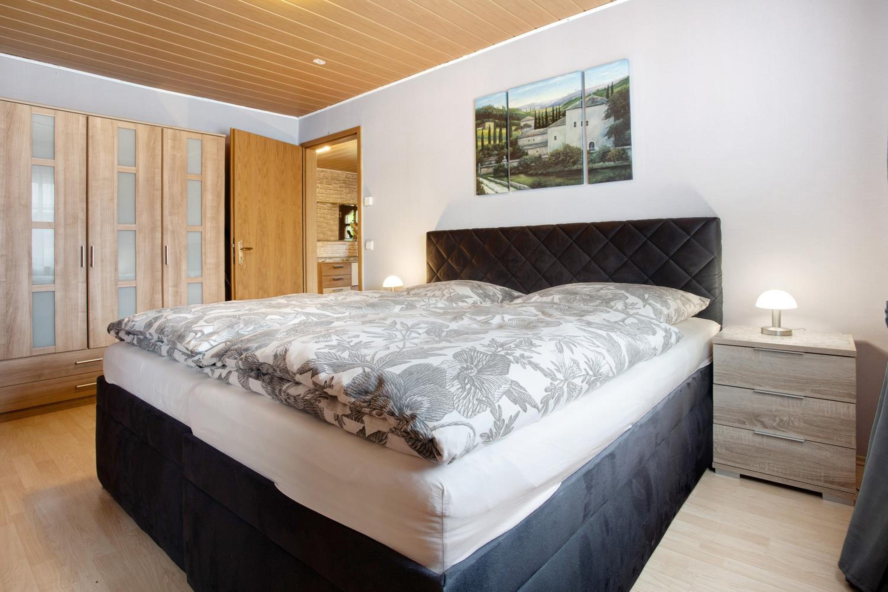 One-Bedroom Apartment with Garden View photo 3