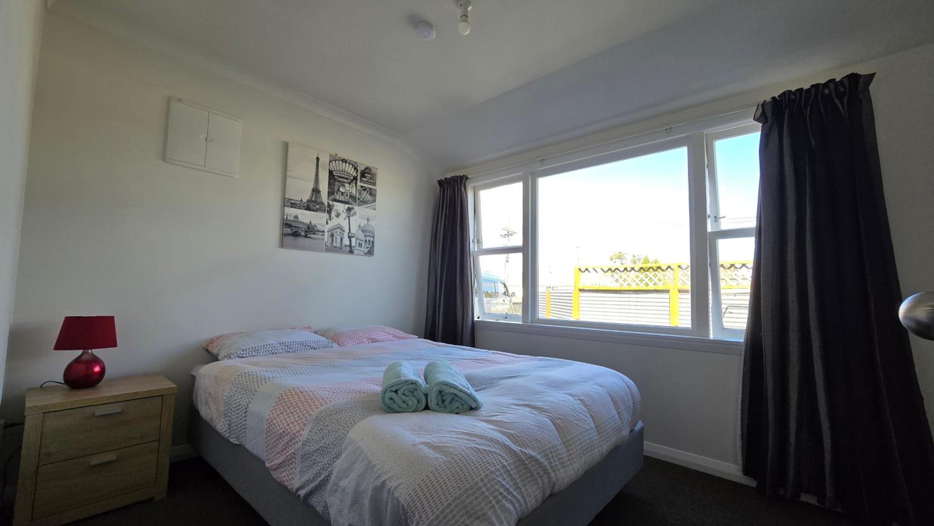 Three-Bedroom Apartment photo 2
