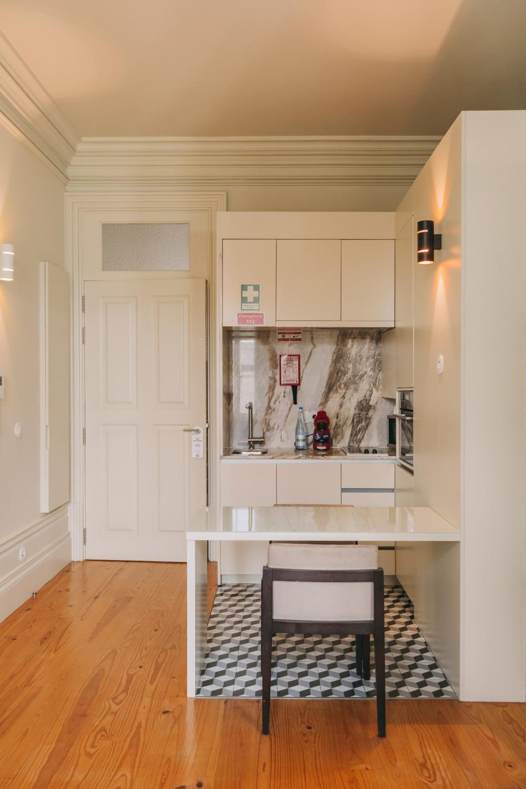 Studio Apartment