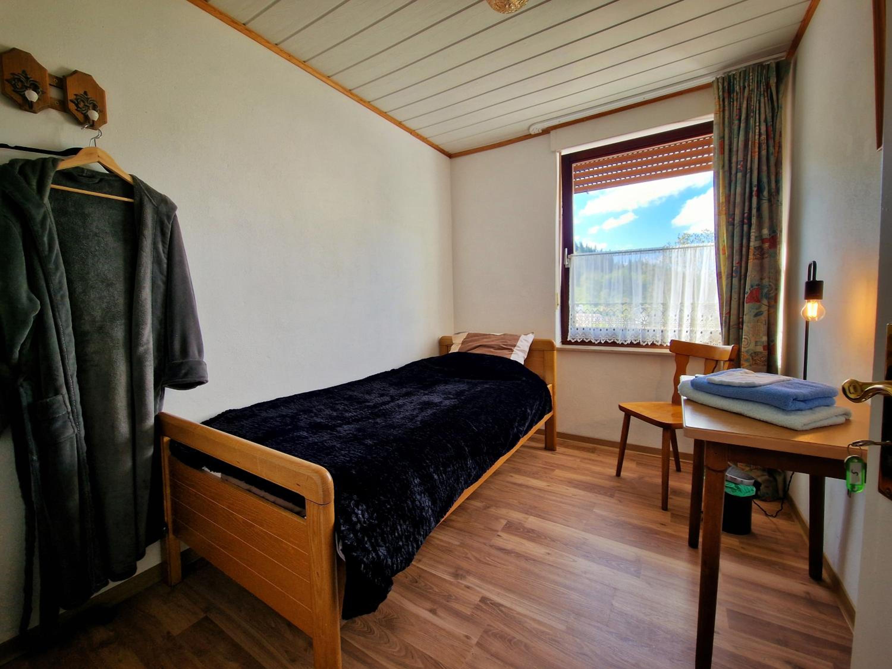 Single Room photo 1