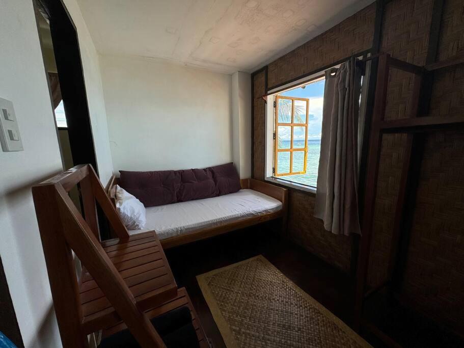 Deluxe Triple Room with Sea View photo 3