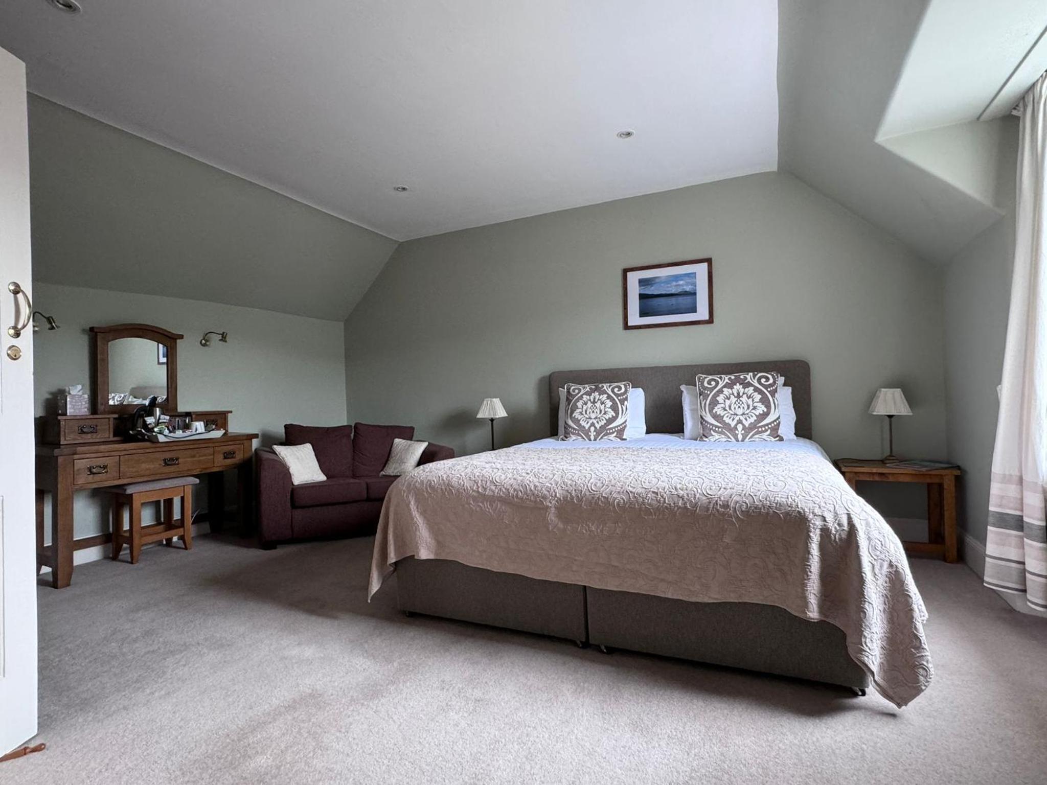 Superior King Room
