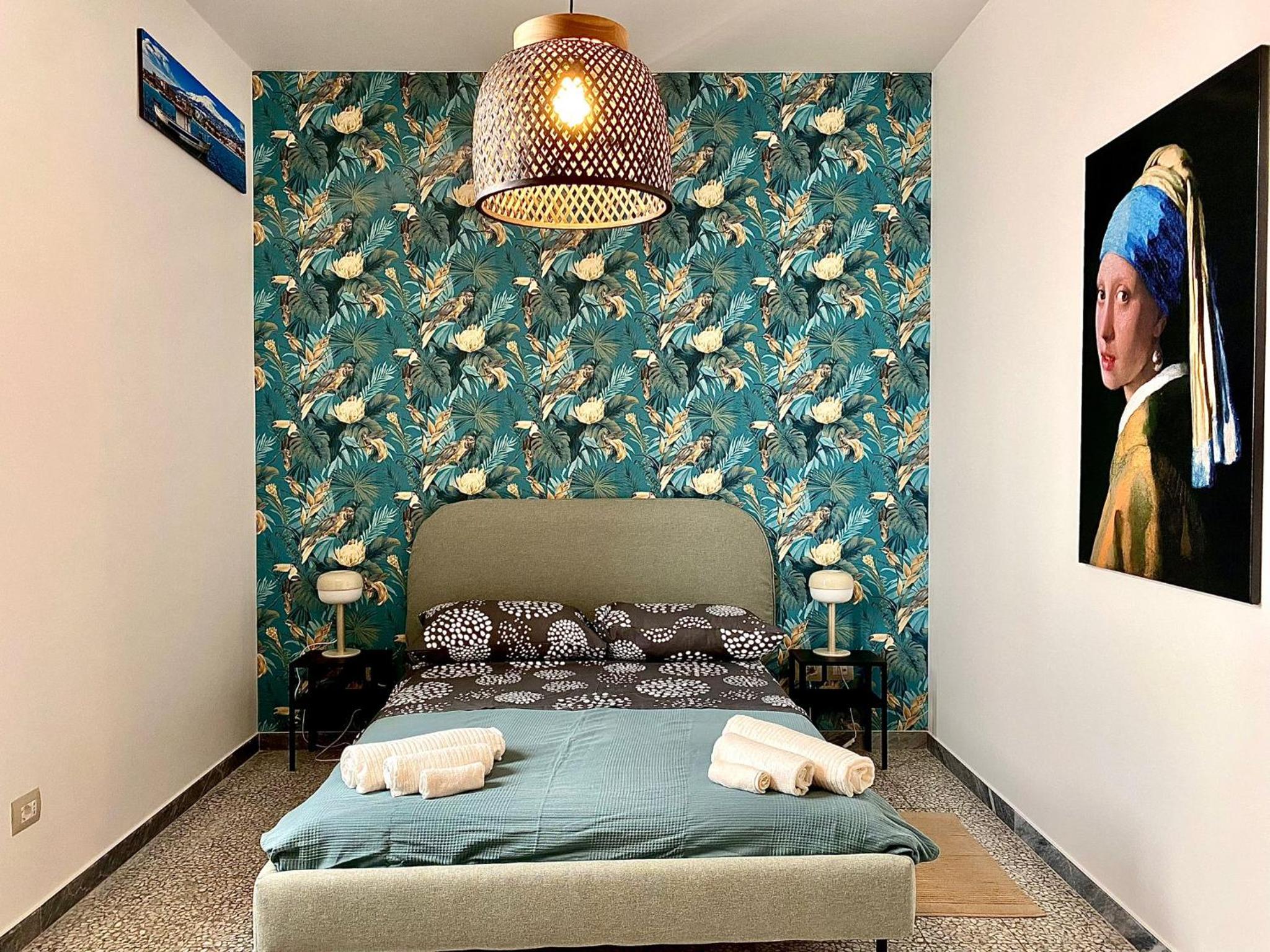 Two-Bedroom Apartment with Mountain View