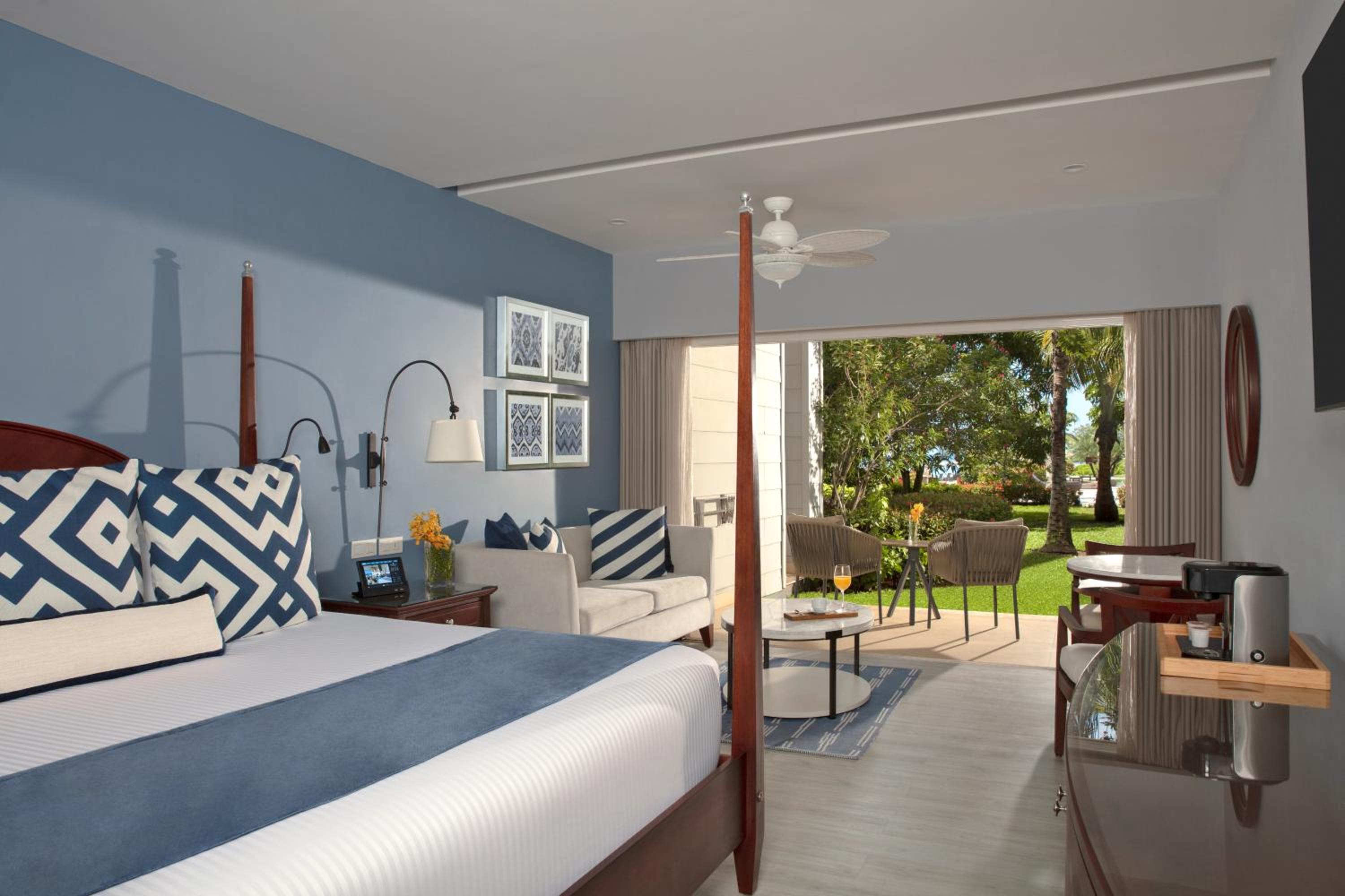 Suite Junior Lit King-Size - Vue sur Jardin