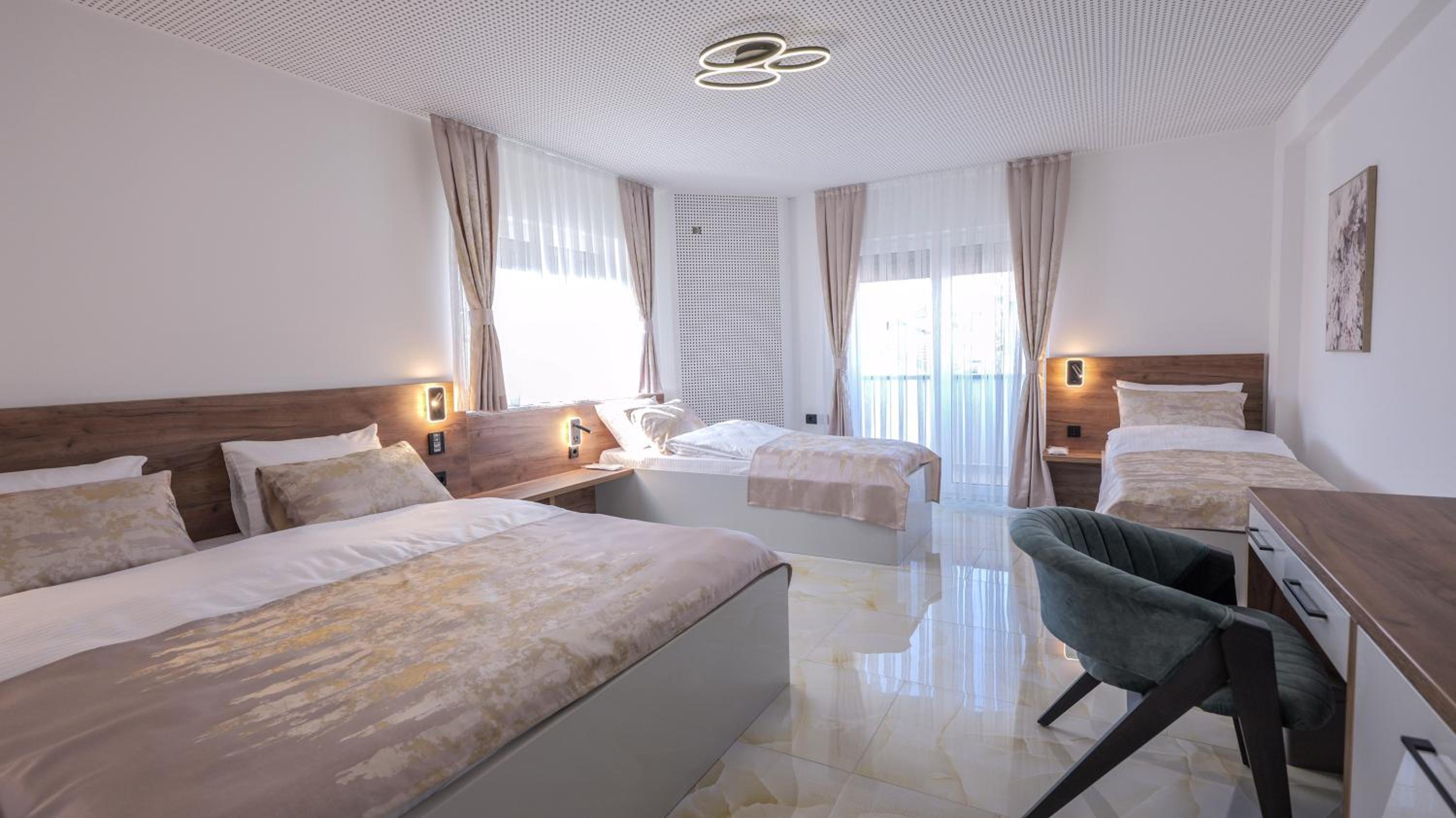 Triple Room photo 3