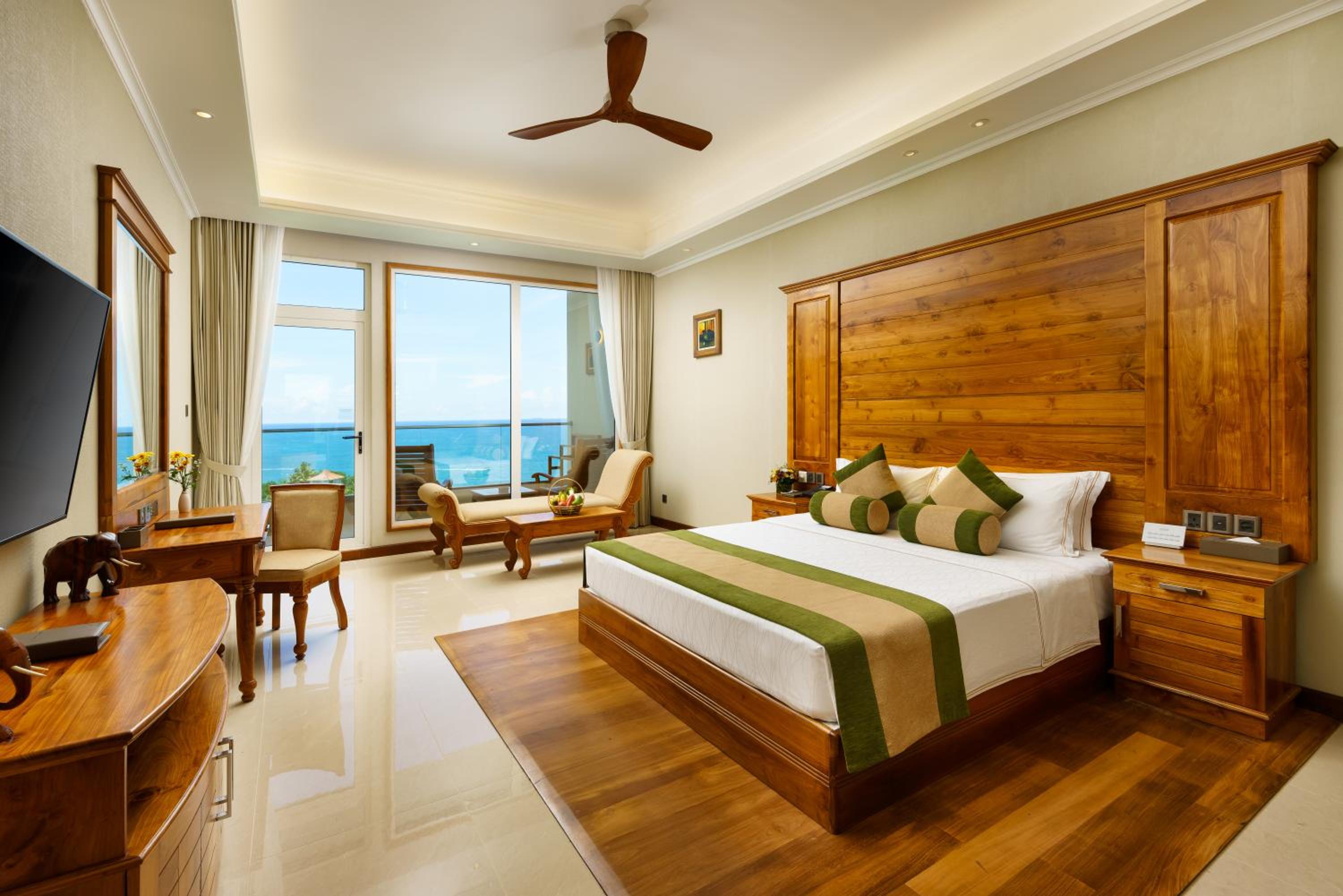 Deluxe room with sea view and 10% discount on SPA treatments - Photo 1