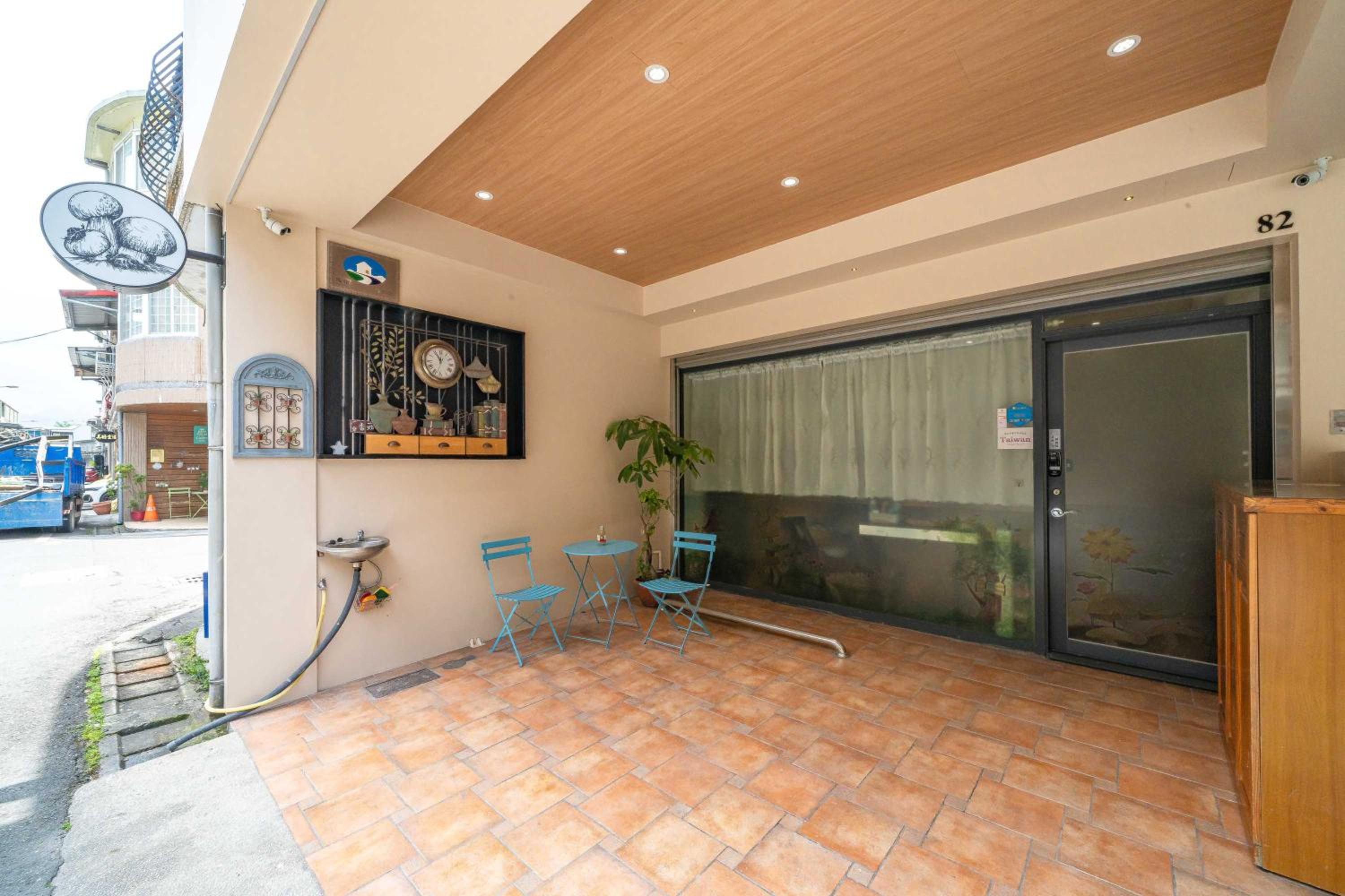 Apartment - Photo 9