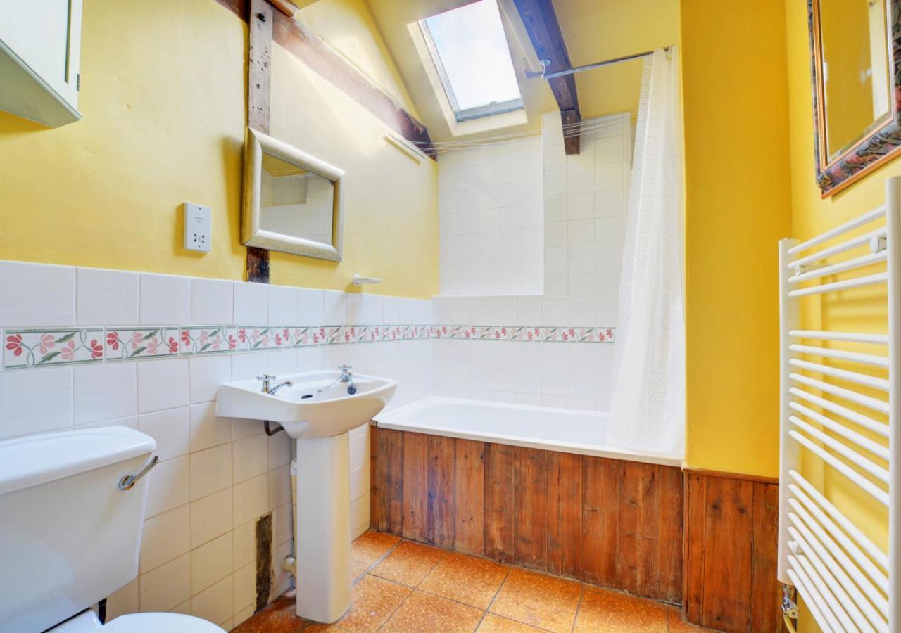 One-Bedroom House photo 2