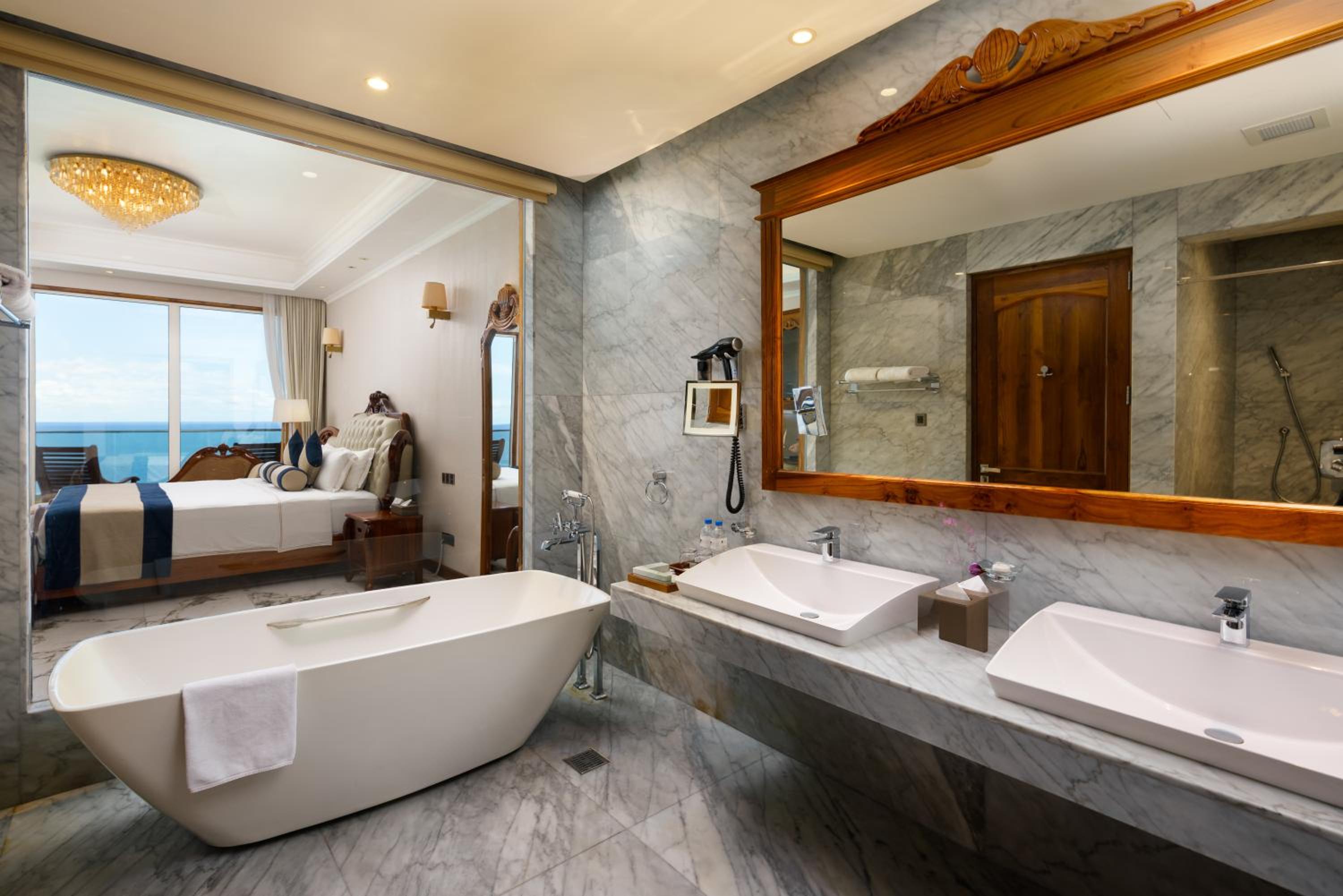Presidential Suite photo 2